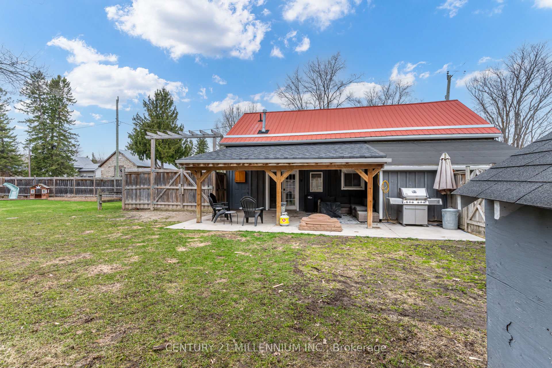 Photo 38 of 25 Mill Street, Amaranth, Rural Amaranth — HOMEH