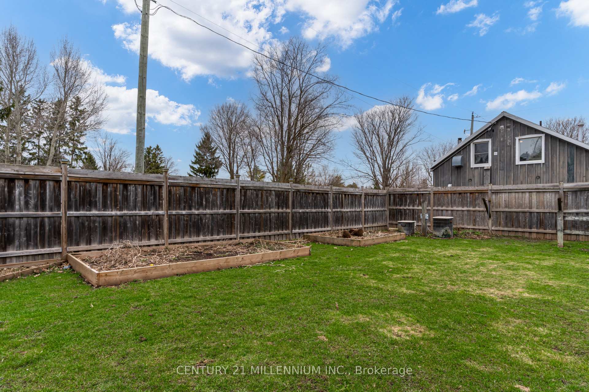 Photo 40 of 25 Mill Street, Amaranth, Rural Amaranth — HOMEH