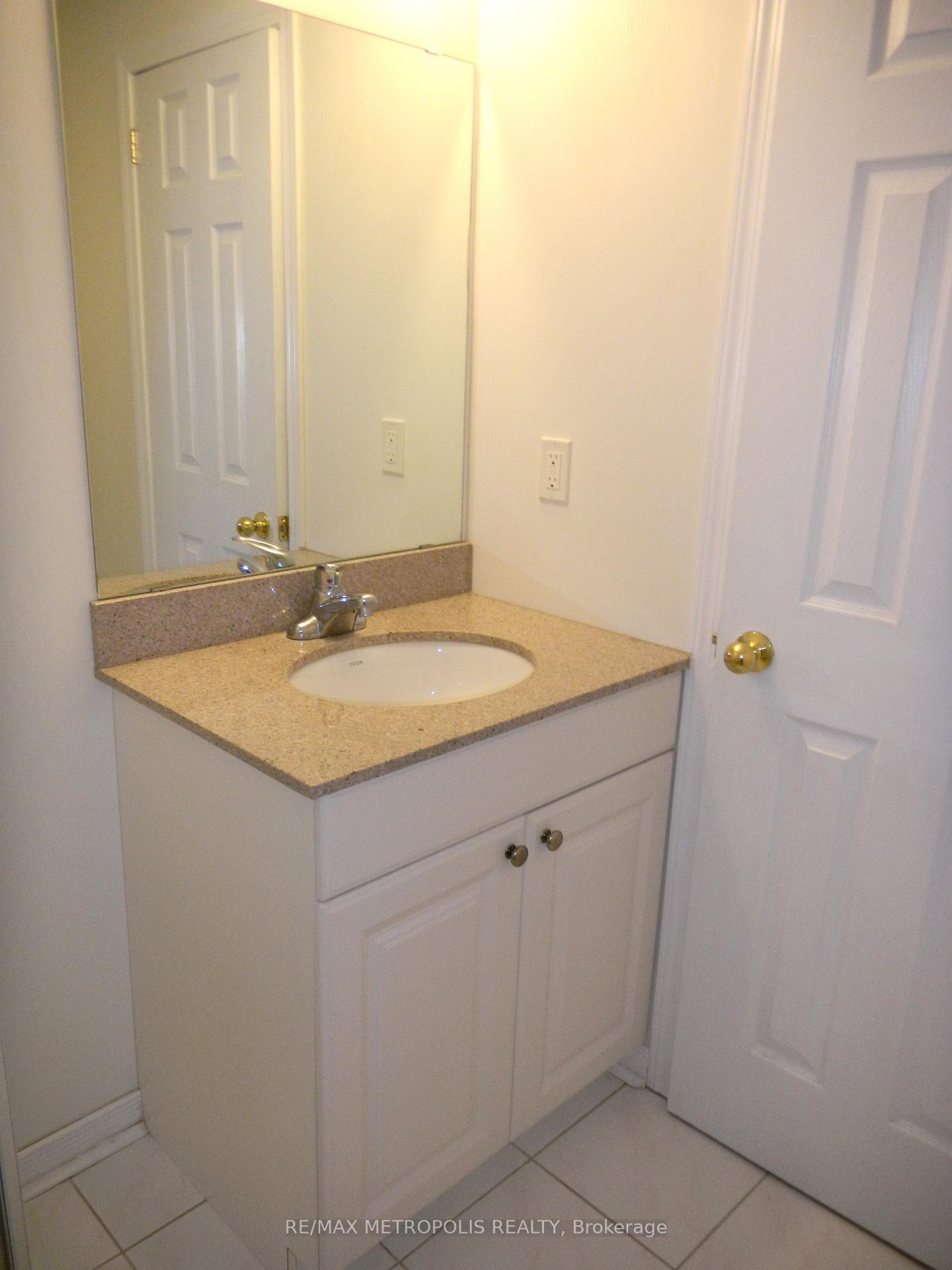 Photo 8 of Unit C18, 619 Wild Ginger Avenue, Waterloo, Columbia Forest — HOMEH