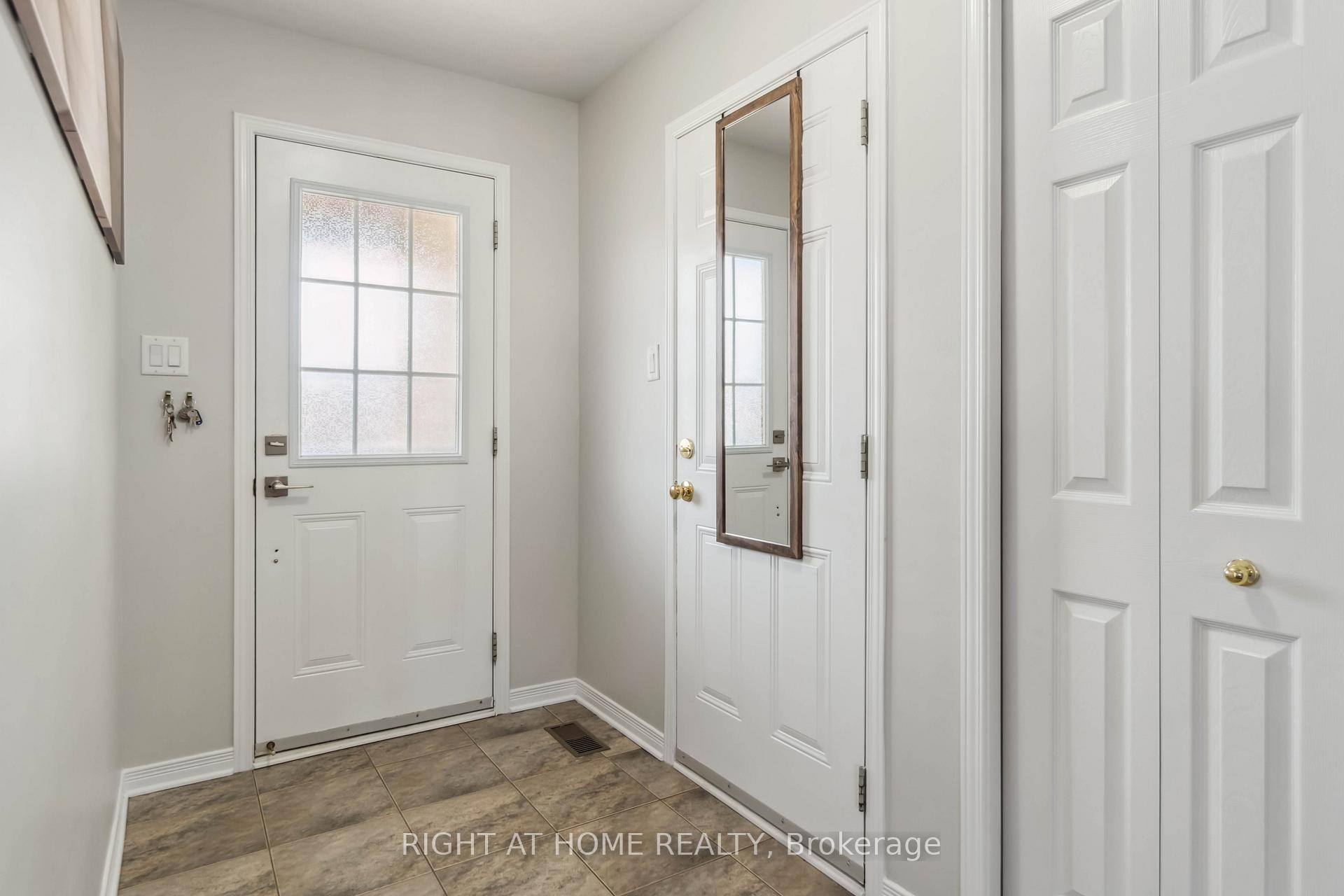 Photo 4 of 44 Moe Robillard Street, Arnprior — HOMEH