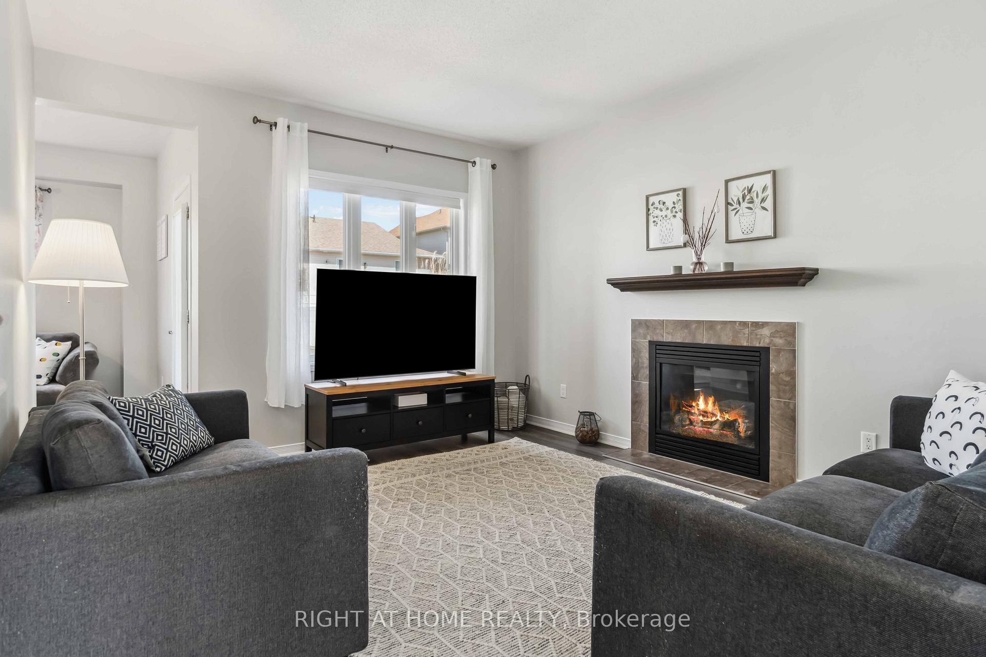 Photo 6 of 44 Moe Robillard Street, Arnprior — HOMEH
