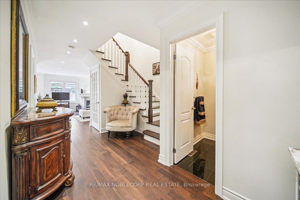 Photo 6 of 31 Mountfield Crescent, Vaughan, Brownridge — HOMEH