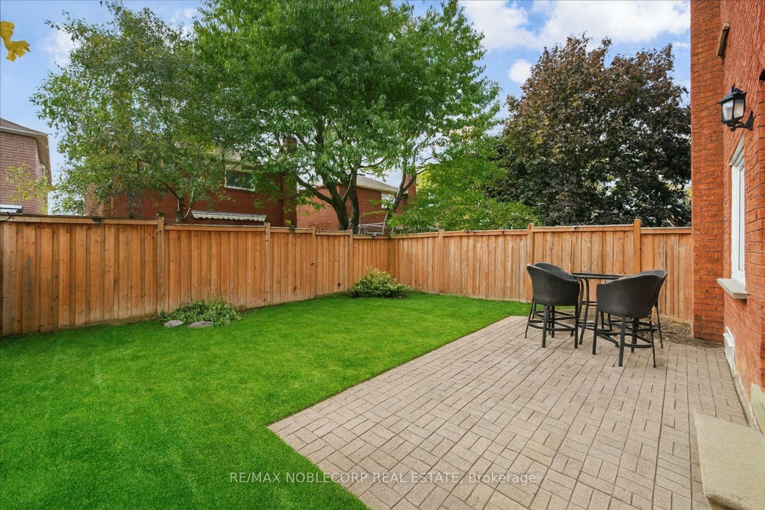 Photo 31 of 31 Mountfield Crescent, Vaughan, Brownridge — HOMEH