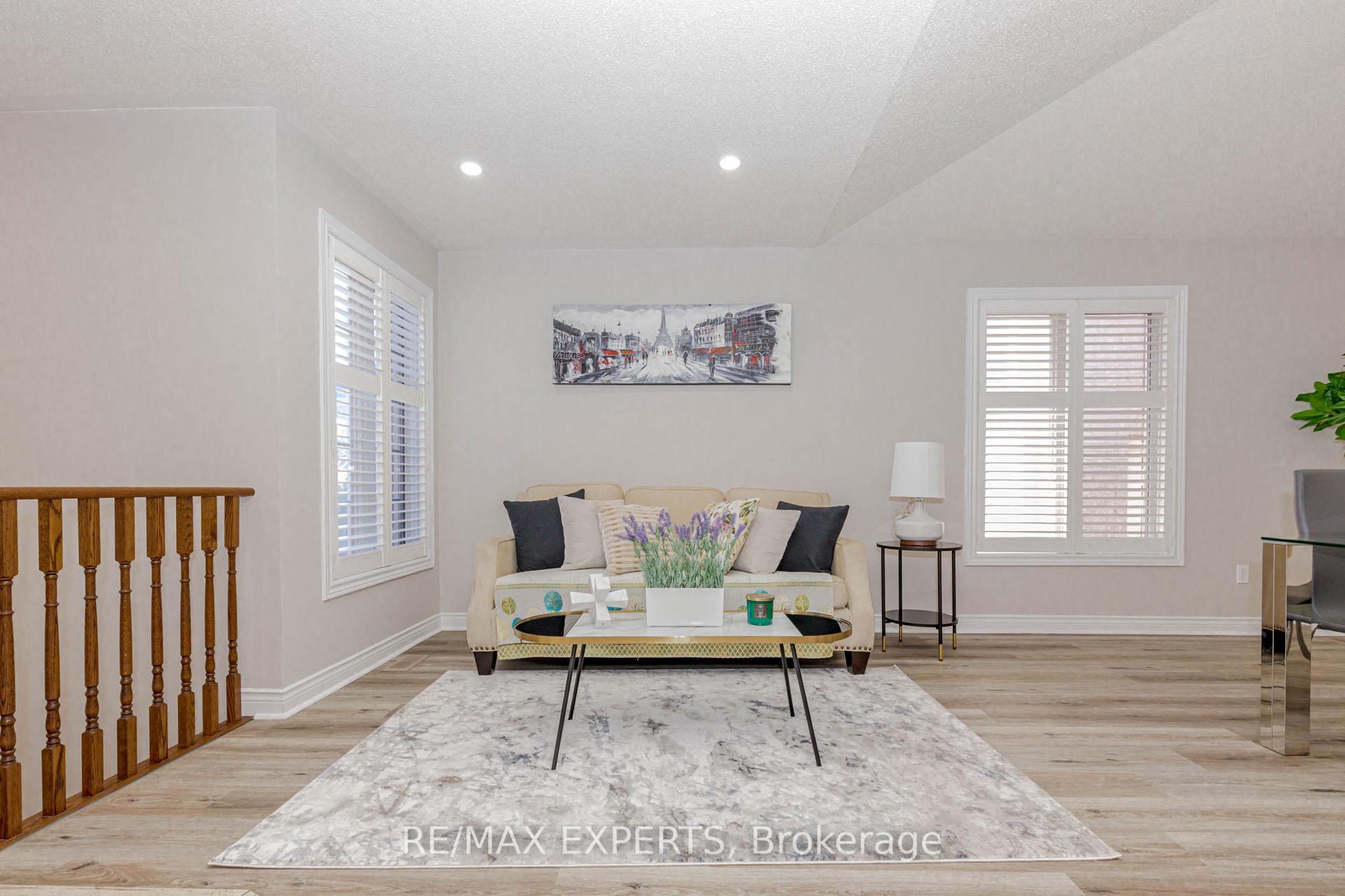 Photo 7 of 5 Temple West Crescent, Ajax, Northwest Ajax — HOMEH