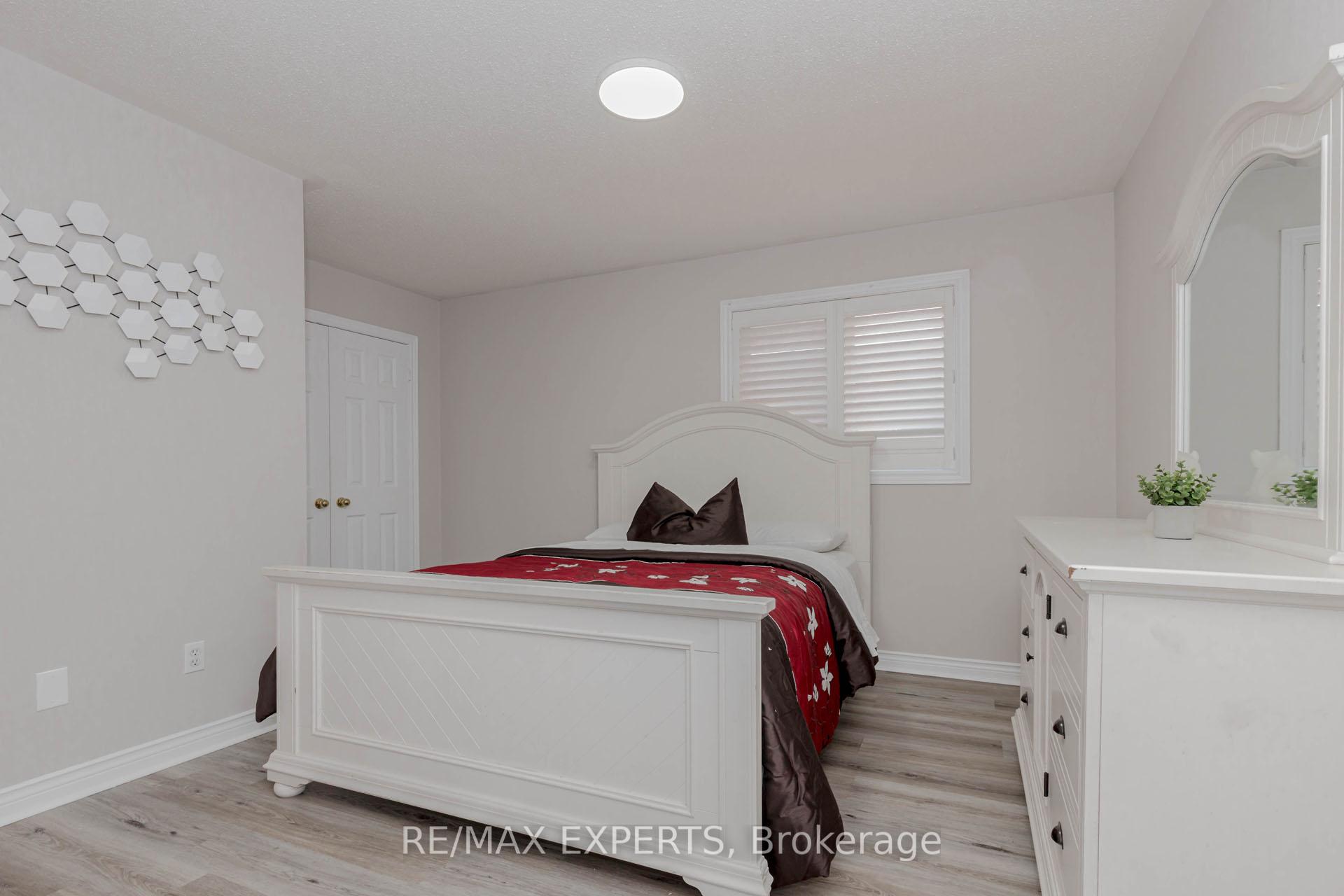 Photo 19 of 5 Temple West Crescent, Ajax, Northwest Ajax — HOMEH