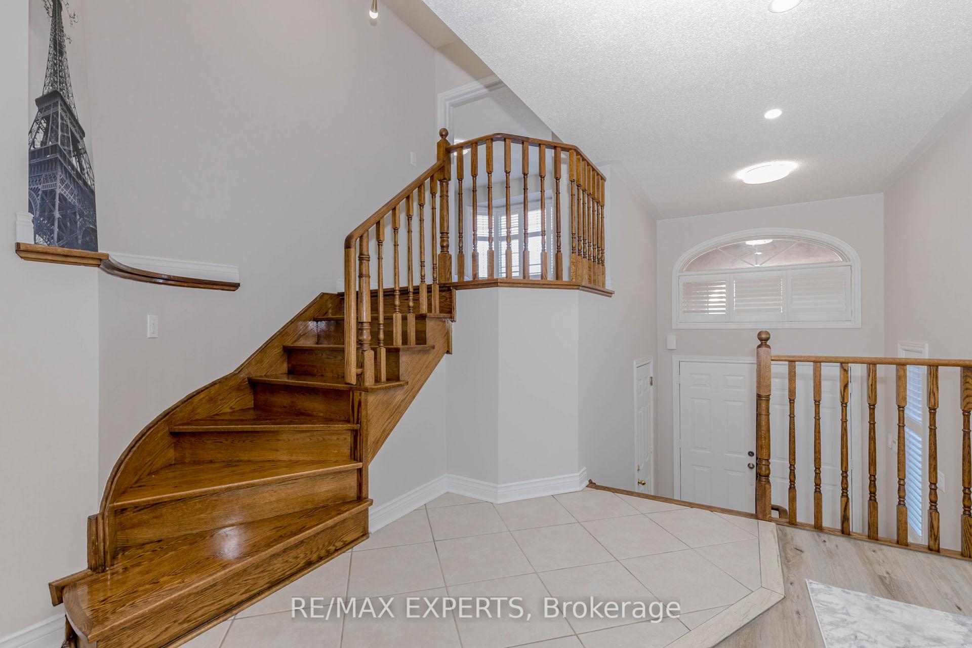 Photo 27 of 5 Temple West Crescent, Ajax, Northwest Ajax — HOMEH