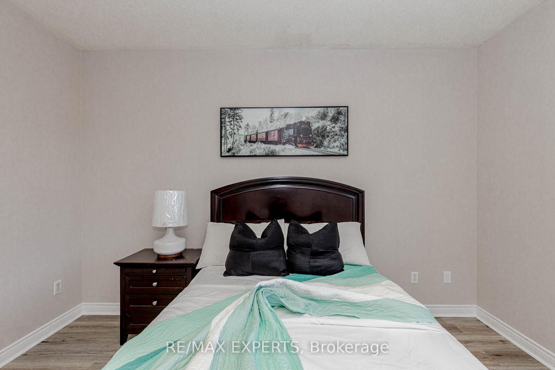 Photo 26 of 5 Temple West Crescent, Ajax, Northwest Ajax — HOMEH