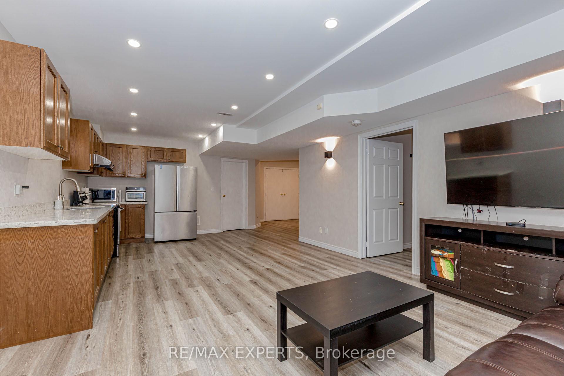 Photo 35 of 5 Temple West Crescent, Ajax, Northwest Ajax — HOMEH