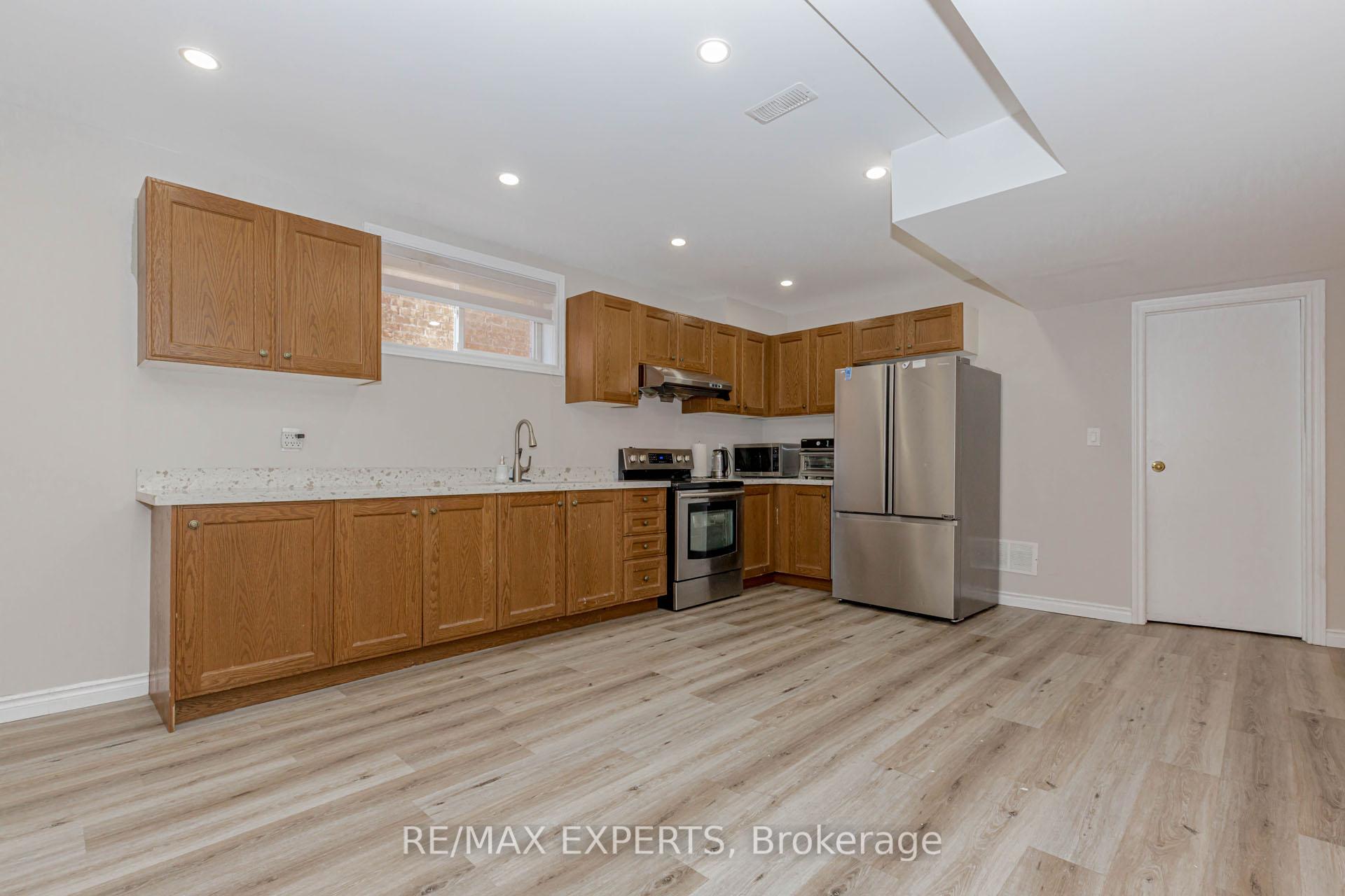 Photo 39 of 5 Temple West Crescent, Ajax, Northwest Ajax — HOMEH