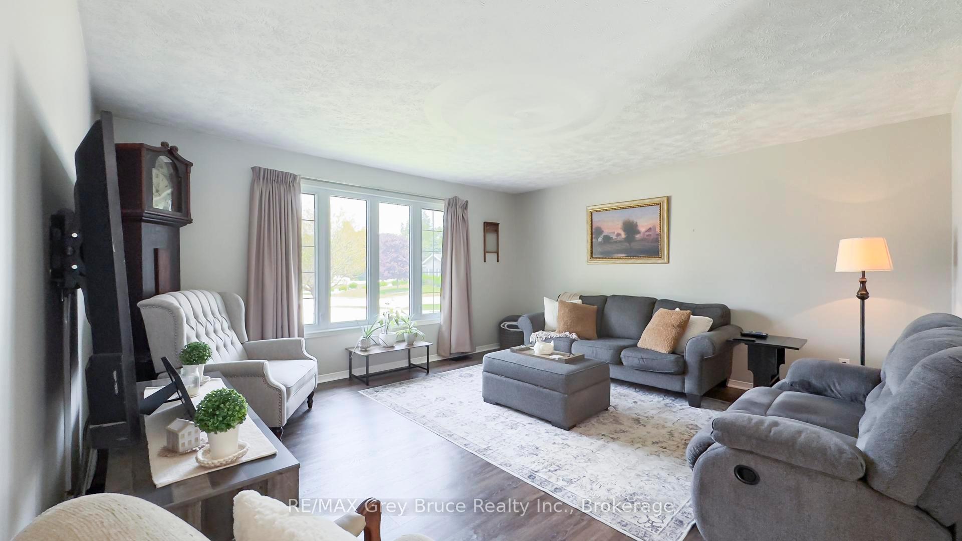 Photo 15 of 67 John Street, Arran-Elderslie — HOMEH