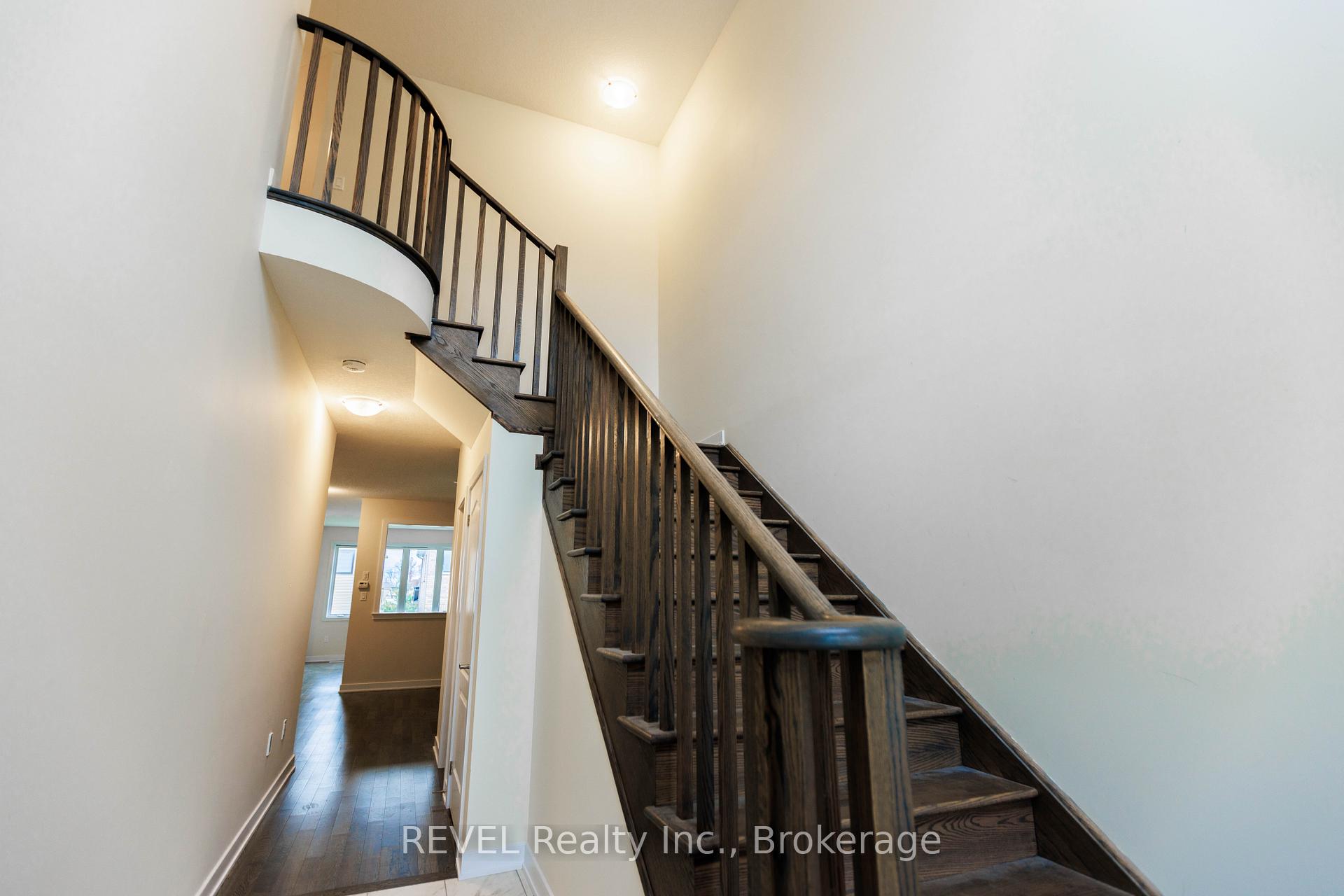 Photo 2 of 133 Stern Drive, Welland, Dain City — HOMEH