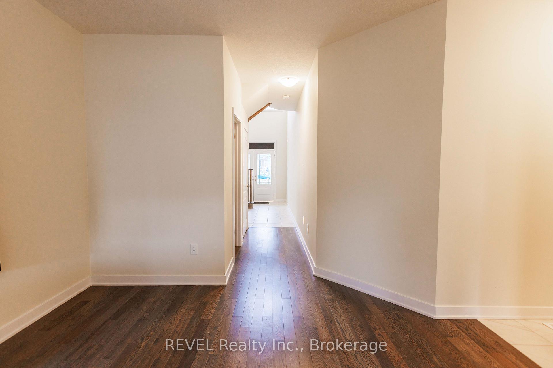 Photo 3 of 133 Stern Drive, Welland, Dain City — HOMEH