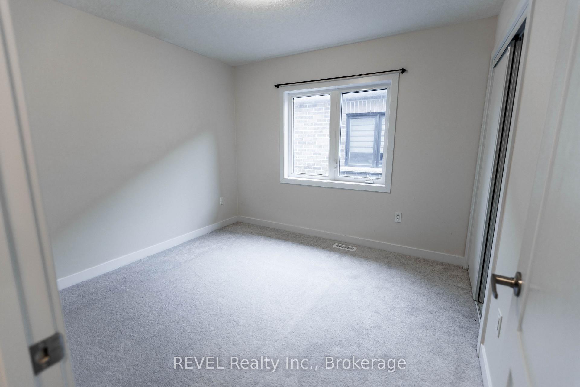 Photo 24 of 133 Stern Drive, Welland, Dain City — HOMEH