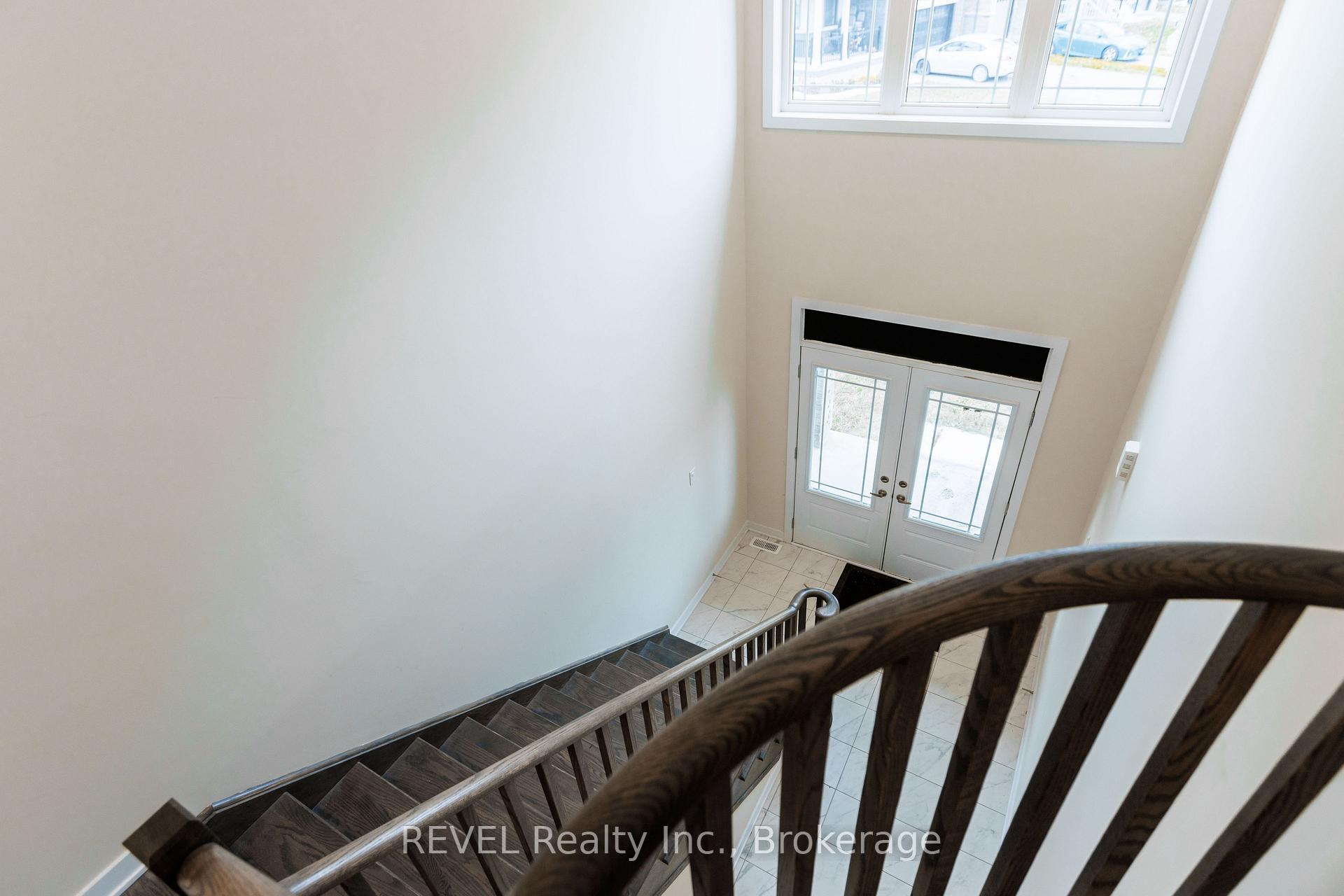 Photo 32 of 133 Stern Drive, Welland, Dain City — HOMEH