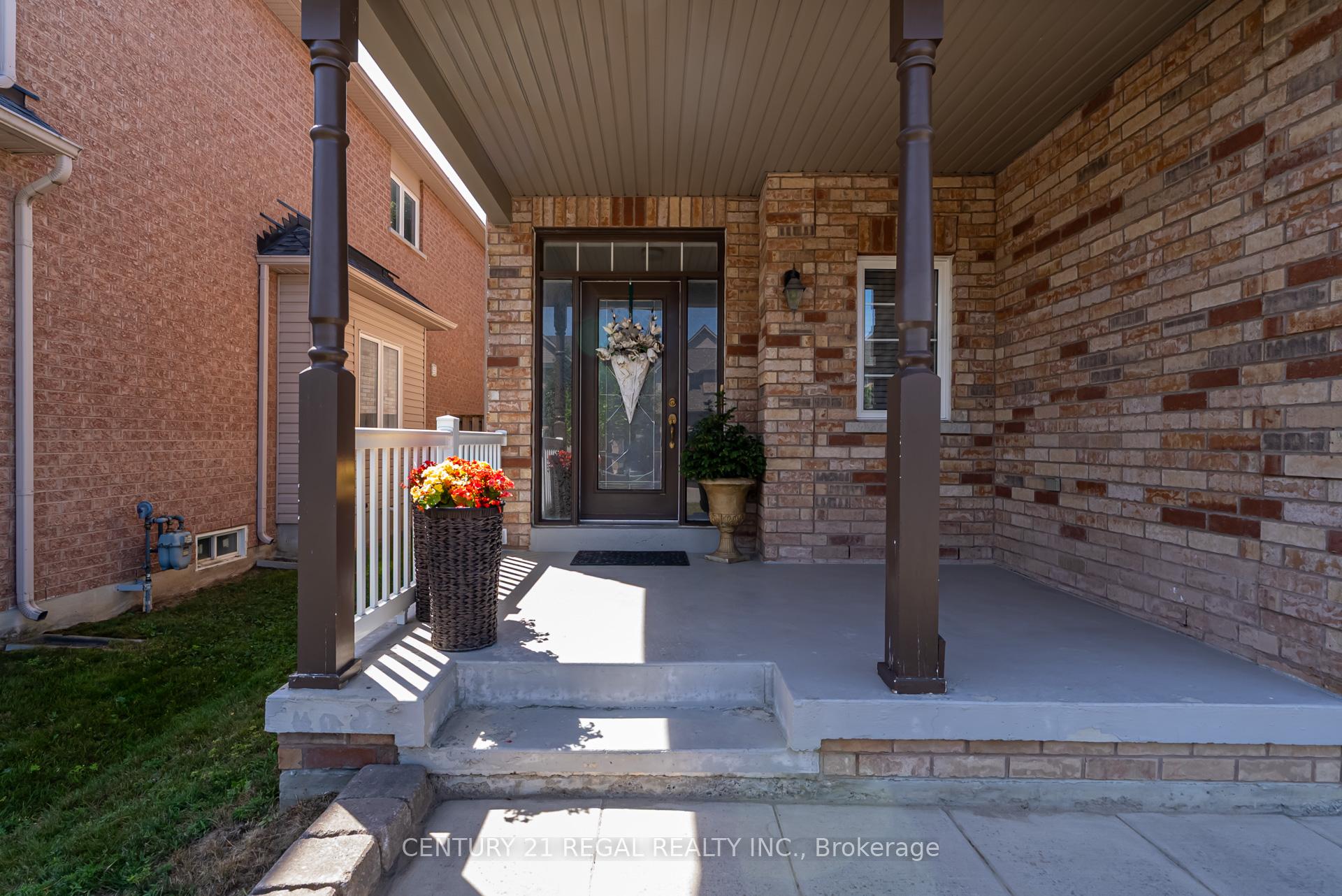Photo 3 of 4 Hayfield Avenue, Uxbridge — HOMEH