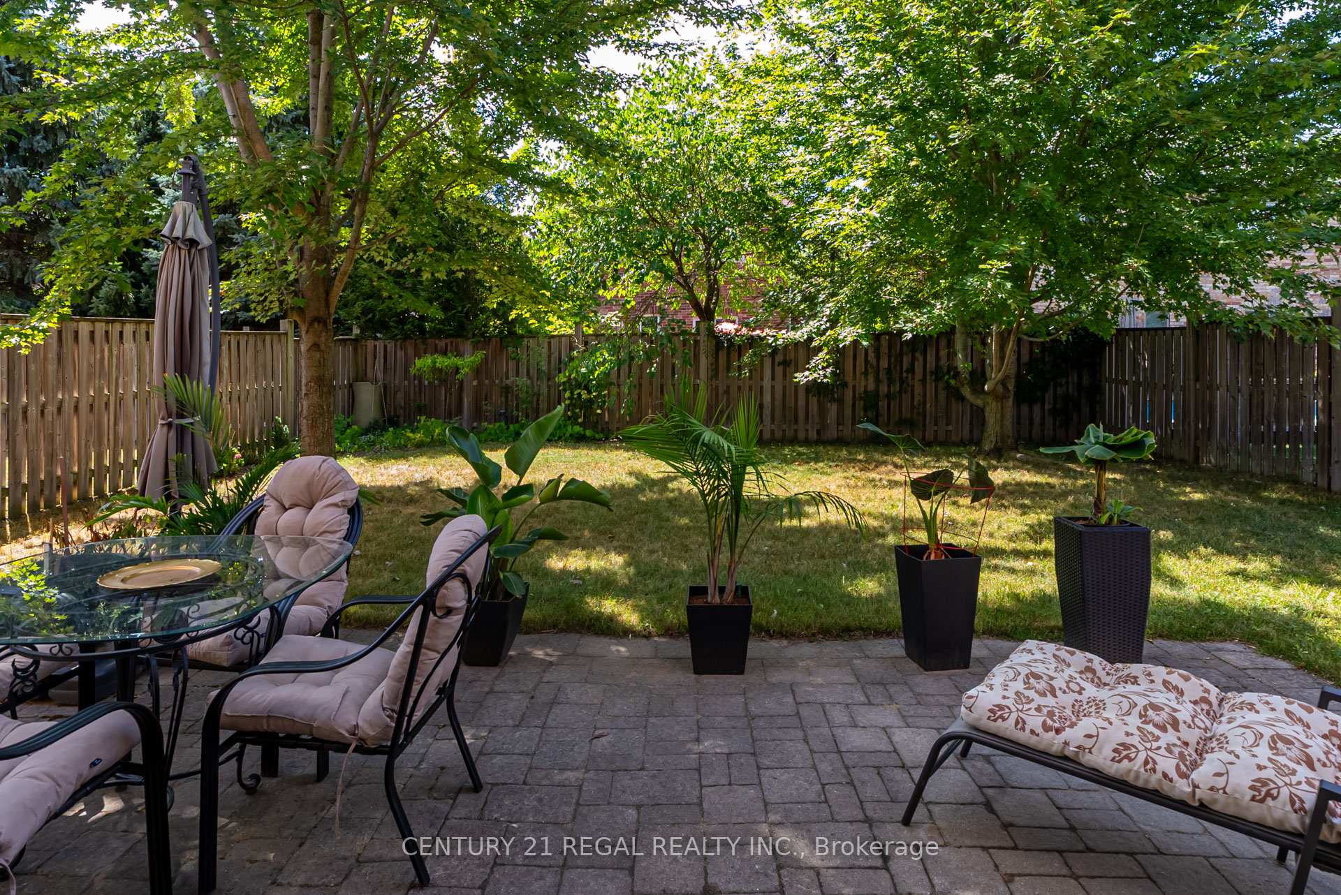 Photo 20 of 4 Hayfield Avenue, Uxbridge — HOMEH