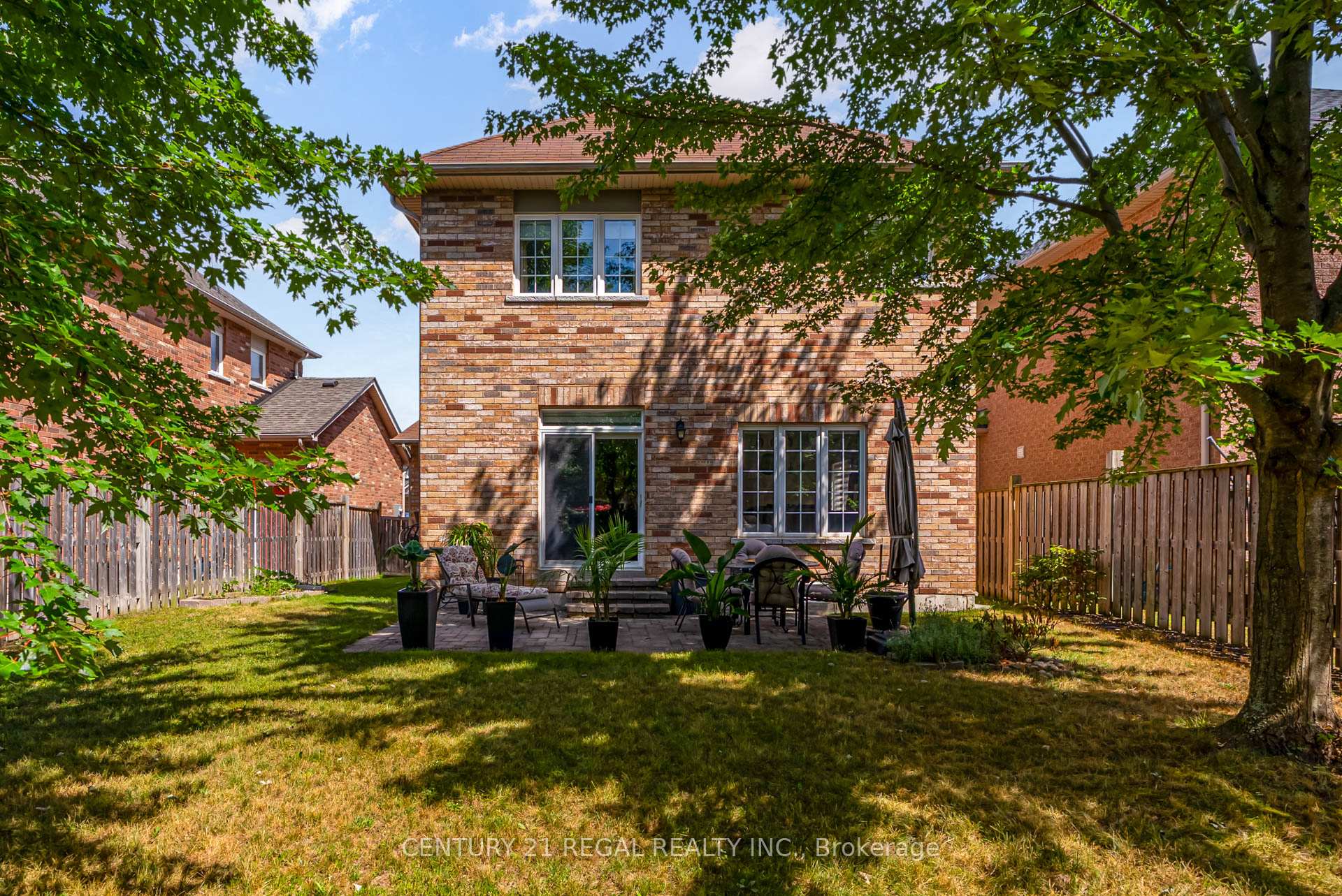 Photo 24 of 4 Hayfield Avenue, Uxbridge — HOMEH