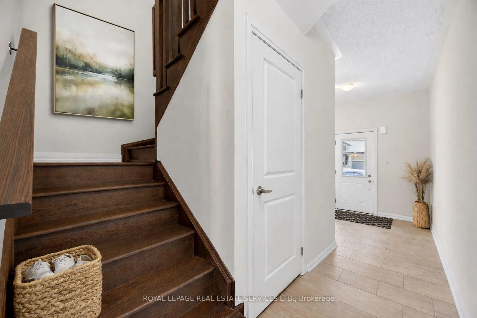 Photo 6 of 62 Nicort Road, Wasaga Beach — HOMEH