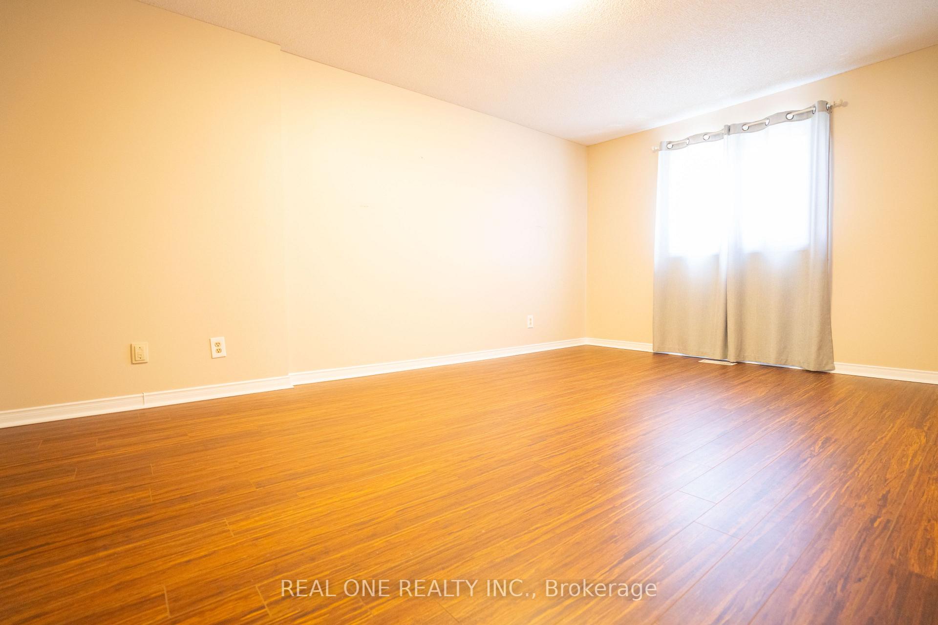 Photo 8 of 407 Downsview Place, Waterloo, Bridgeport — HOMEH
