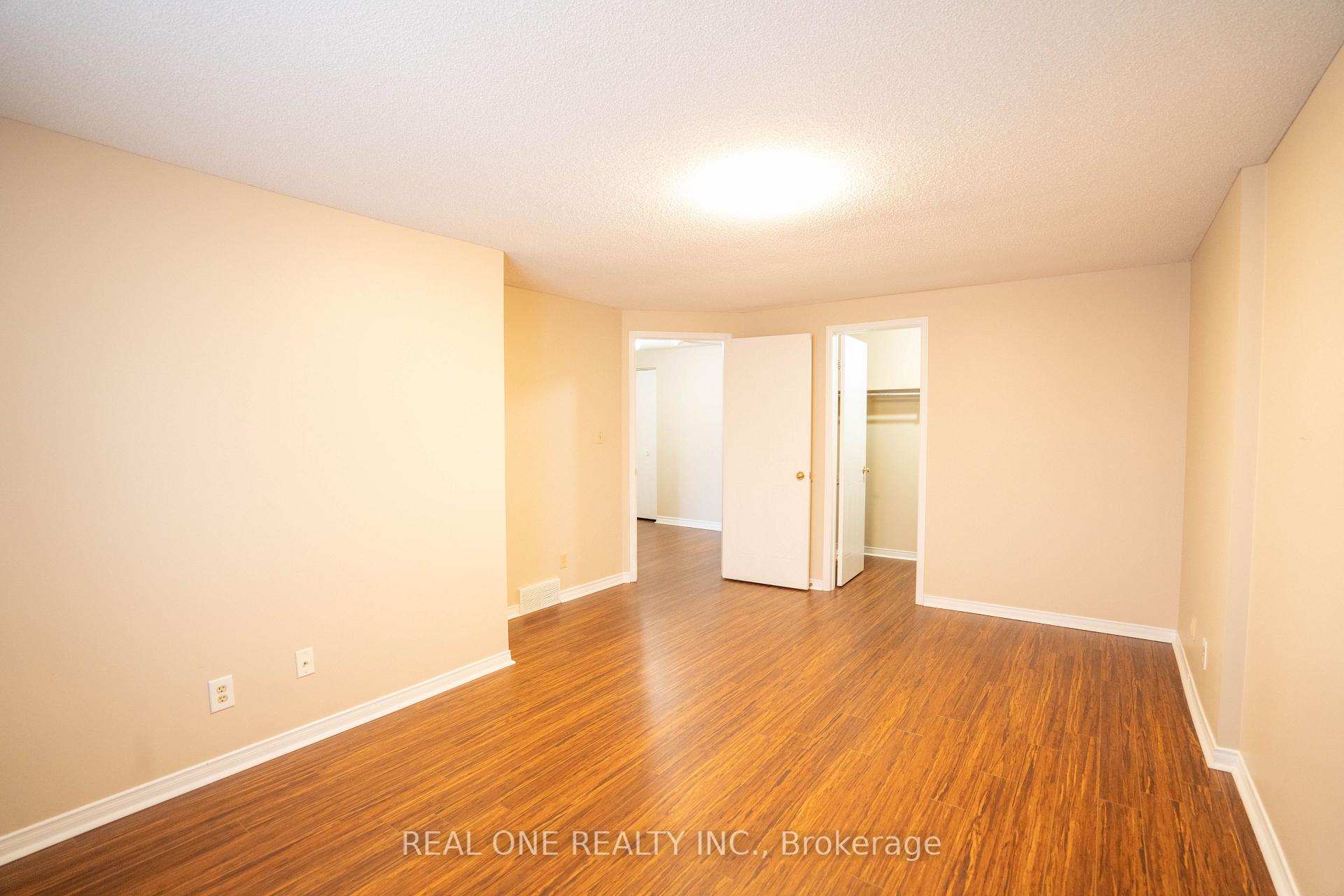 Photo 9 of 407 Downsview Place, Waterloo, Bridgeport — HOMEH