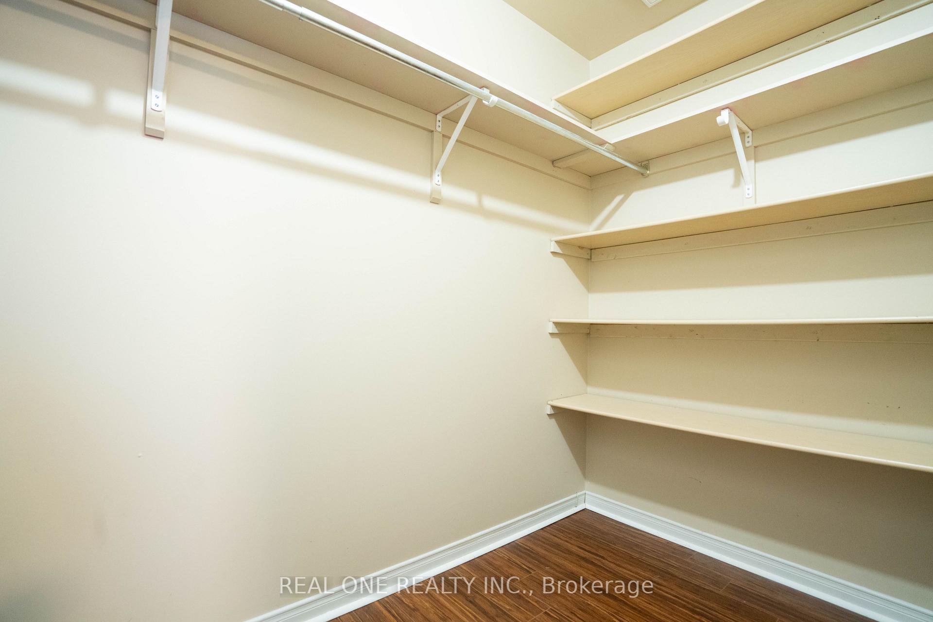 Photo 10 of 407 Downsview Place, Waterloo, Bridgeport — HOMEH