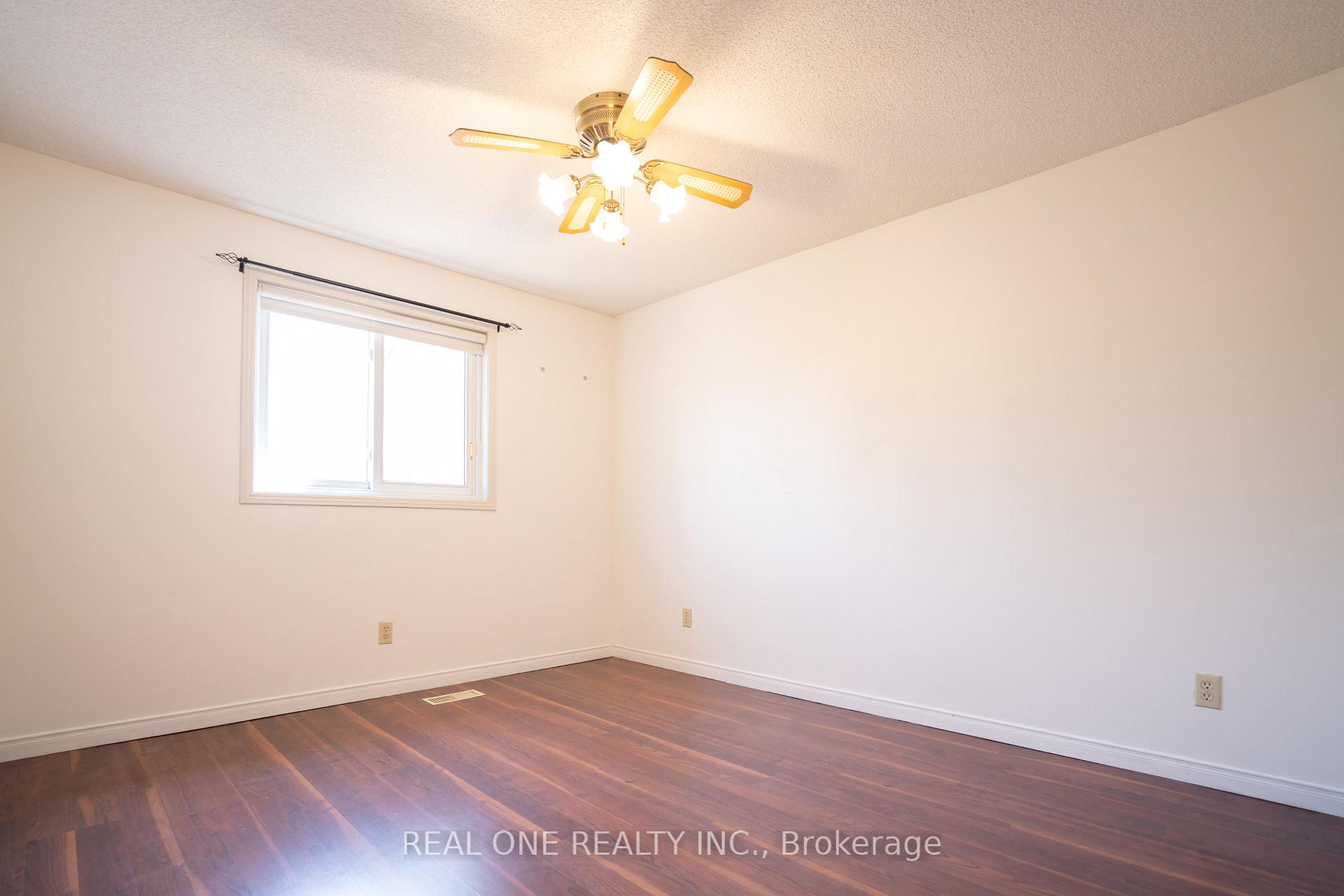 Photo 11 of 407 Downsview Place, Waterloo, Bridgeport — HOMEH