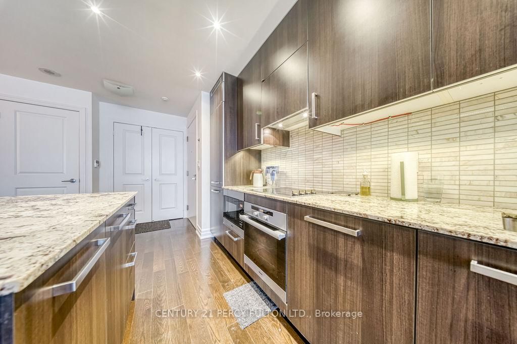 Photo 8 of Unit 3506, 8 The Esplanade, Toronto, Waterfront Communities — HOMEH
