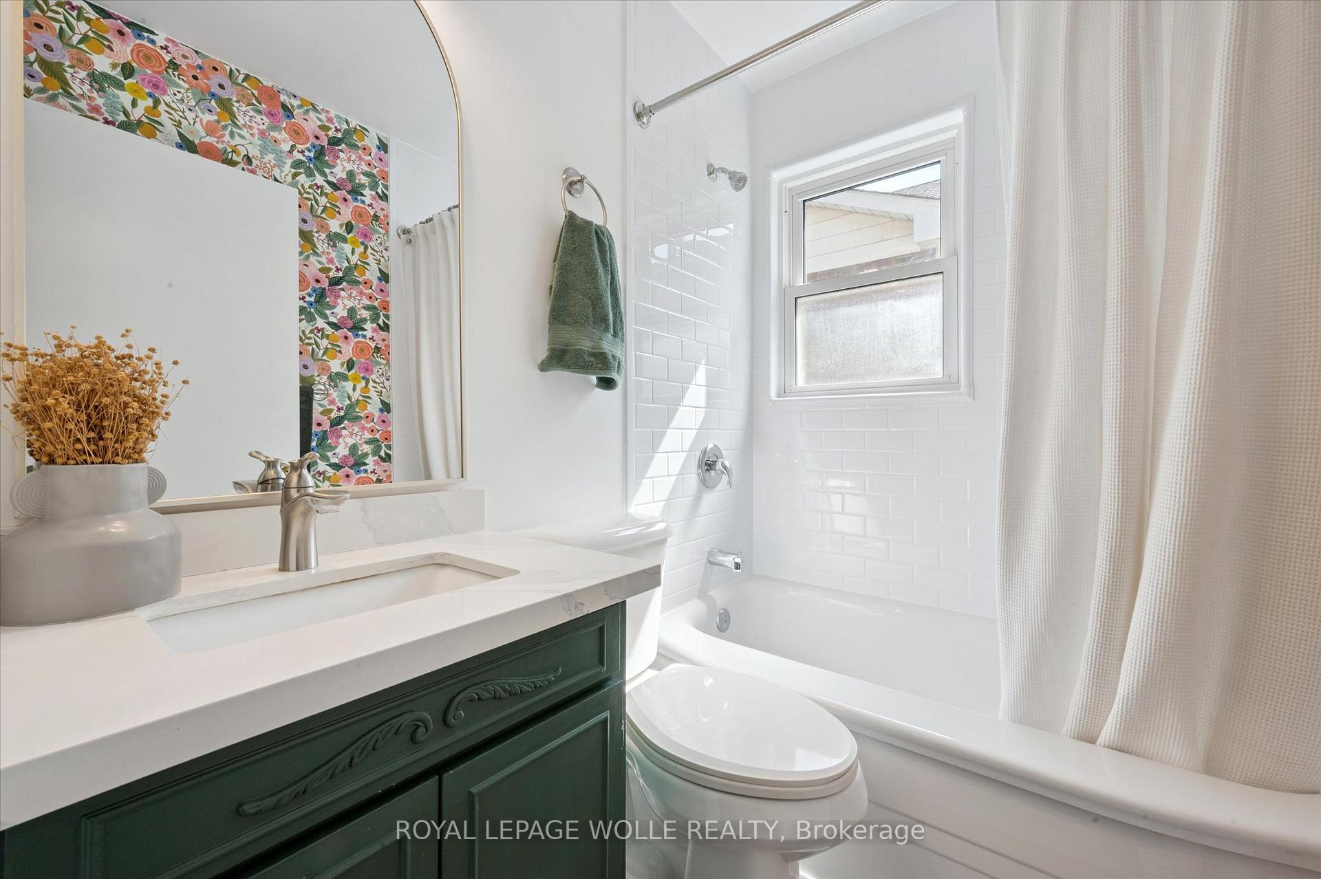 Photo 21 of 147 Oriole Street, Waterloo — HOMEH