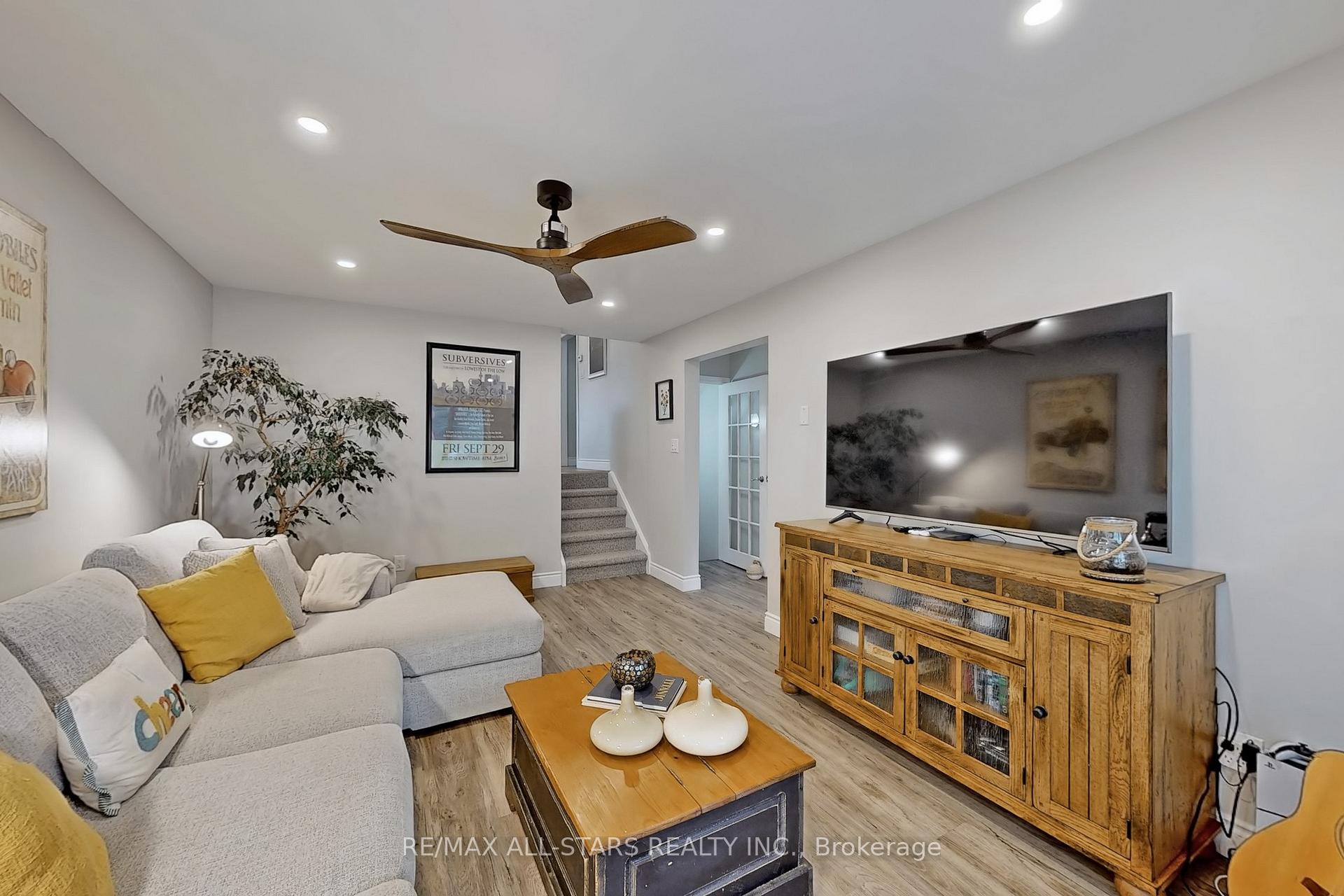 Photo 12 of 4 Kirton Court, Uxbridge — HOMEH