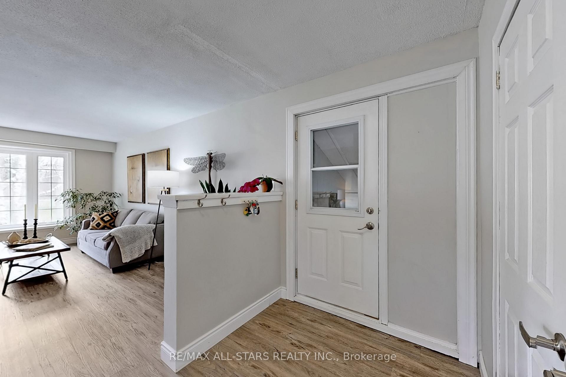 Photo 31 of 4 Kirton Court, Uxbridge — HOMEH