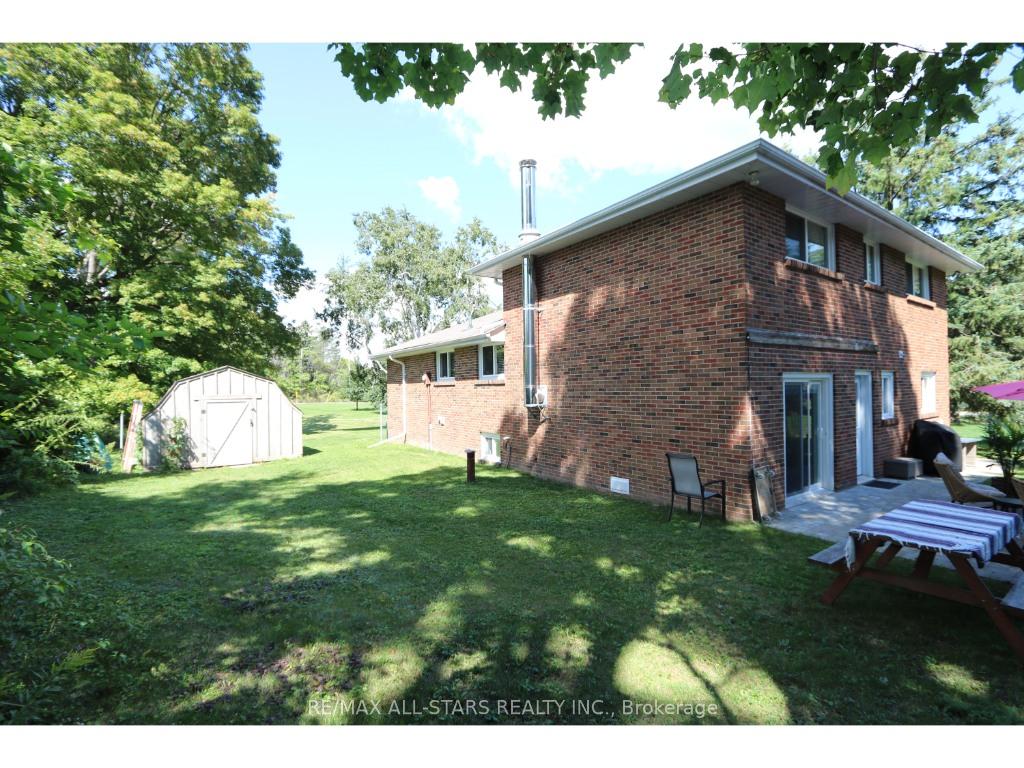Photo 37 of 4 Kirton Court, Uxbridge — HOMEH