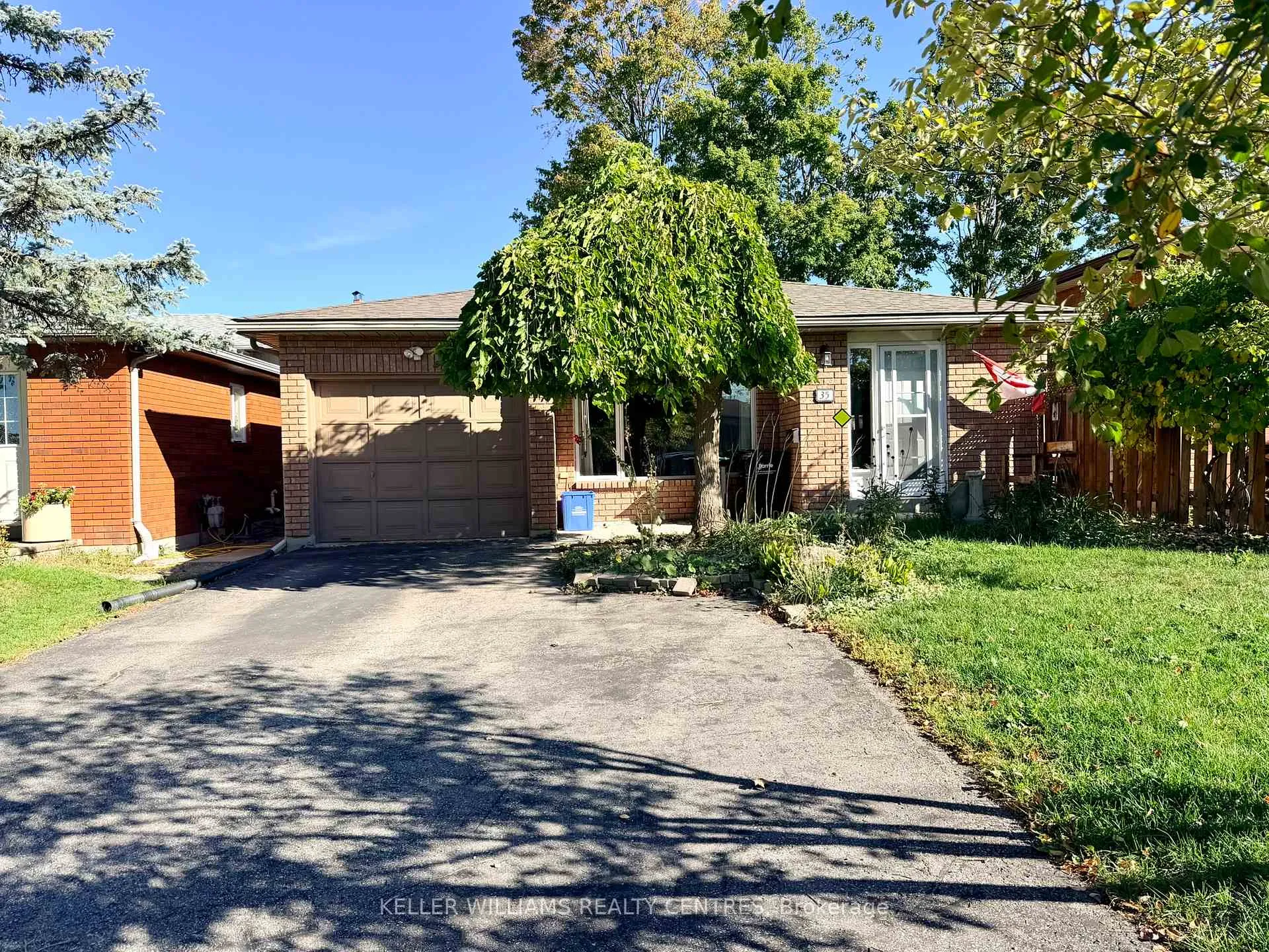 Photo 5 of 35 Buchanan Street, Barrie, Grove East — HOMEH