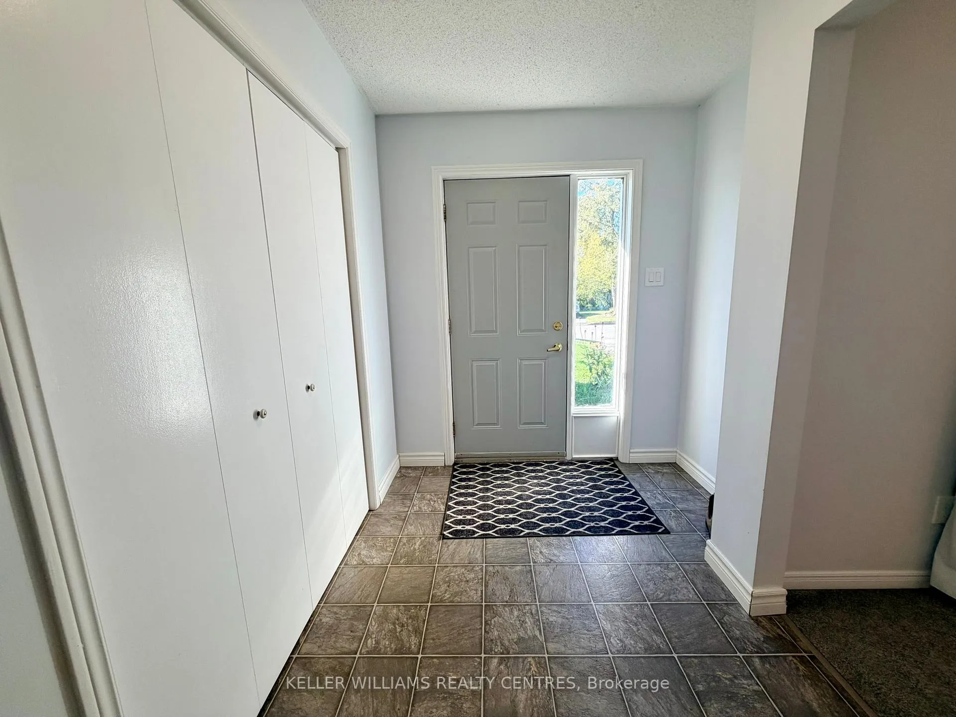 Photo 9 of 35 Buchanan Street, Barrie, Grove East — HOMEH