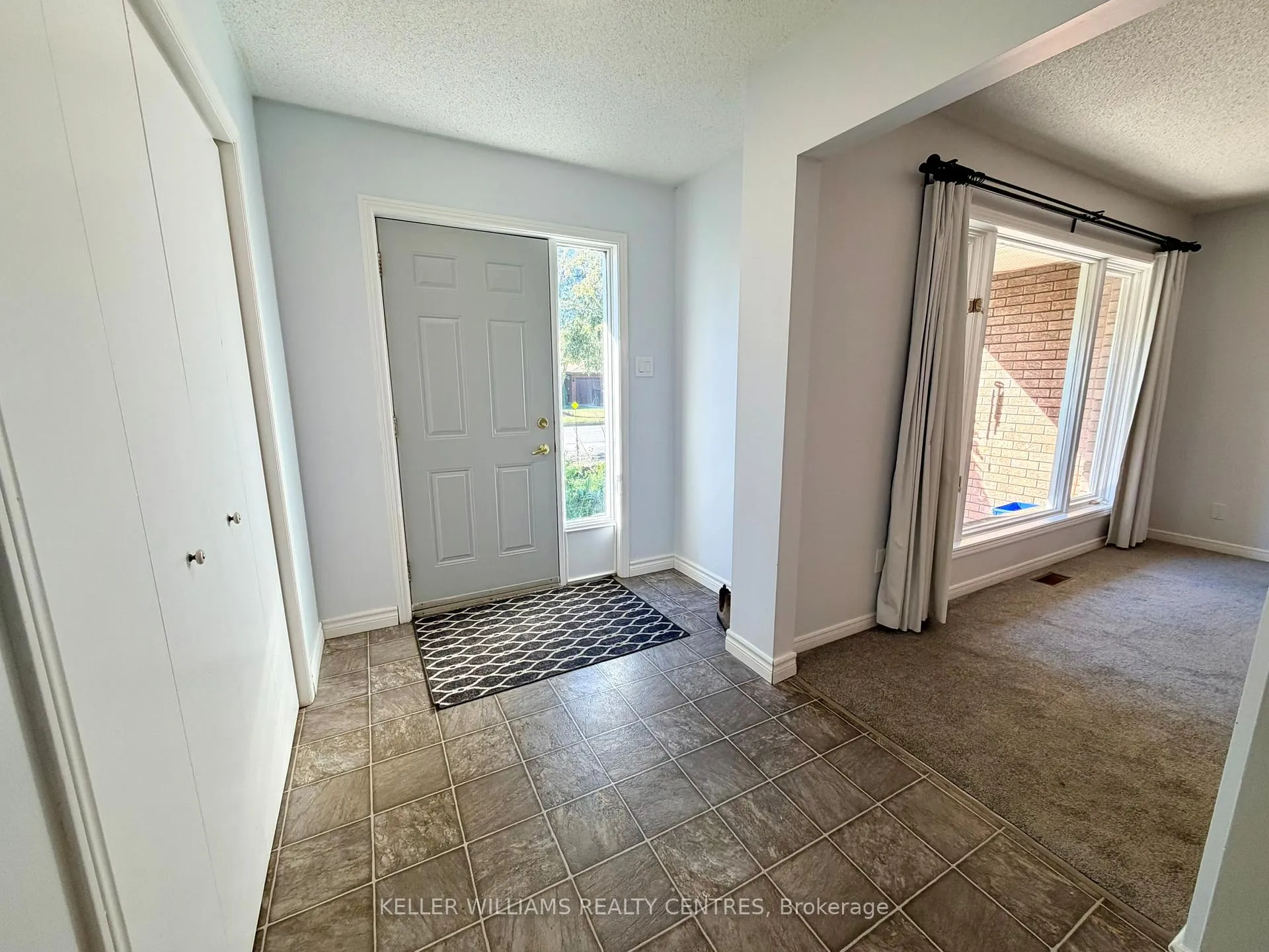 Photo 11 of 35 Buchanan Street, Barrie, Grove East — HOMEH