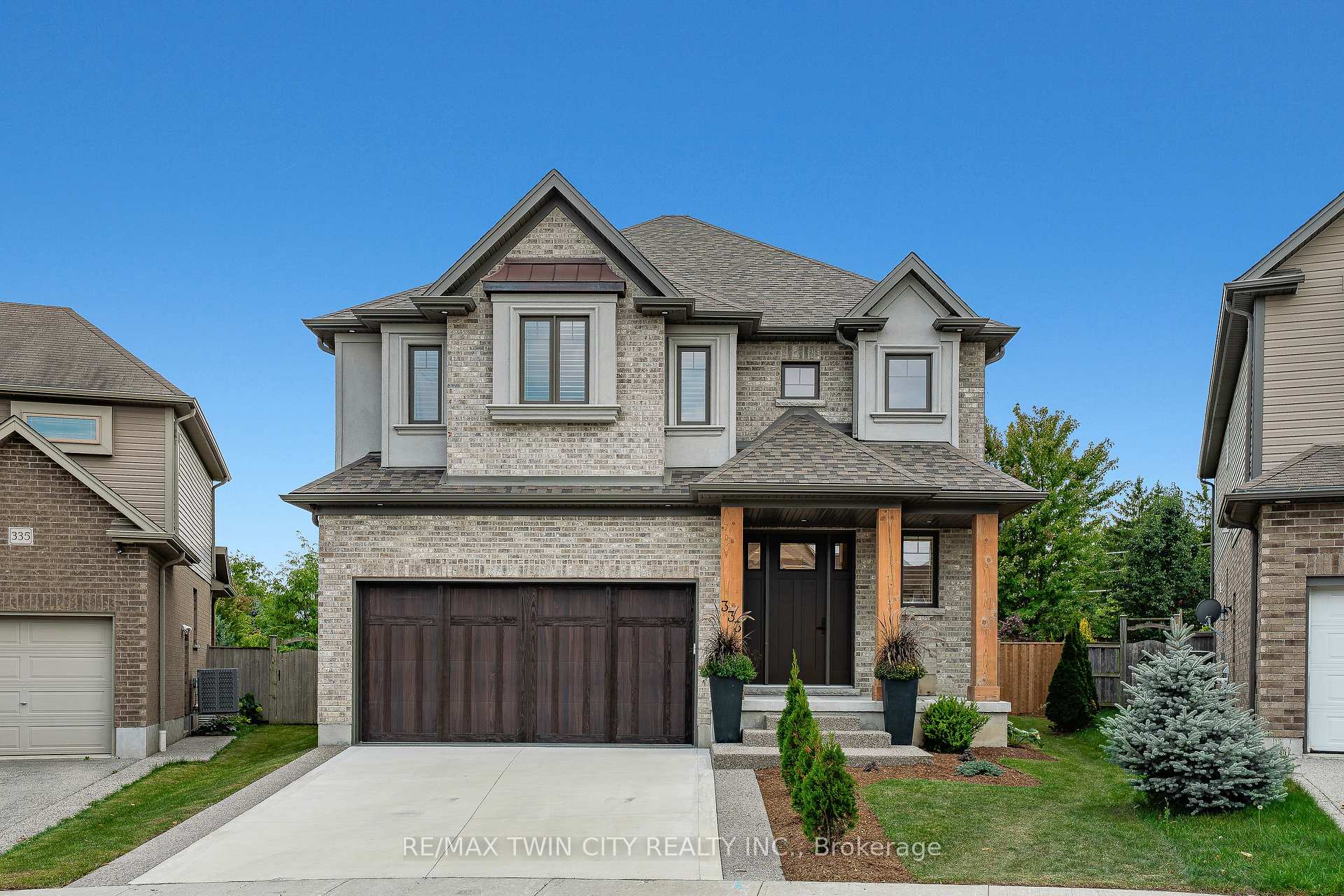 Photo 2 of 333 Westpark Crescent, Waterloo — HOMEH