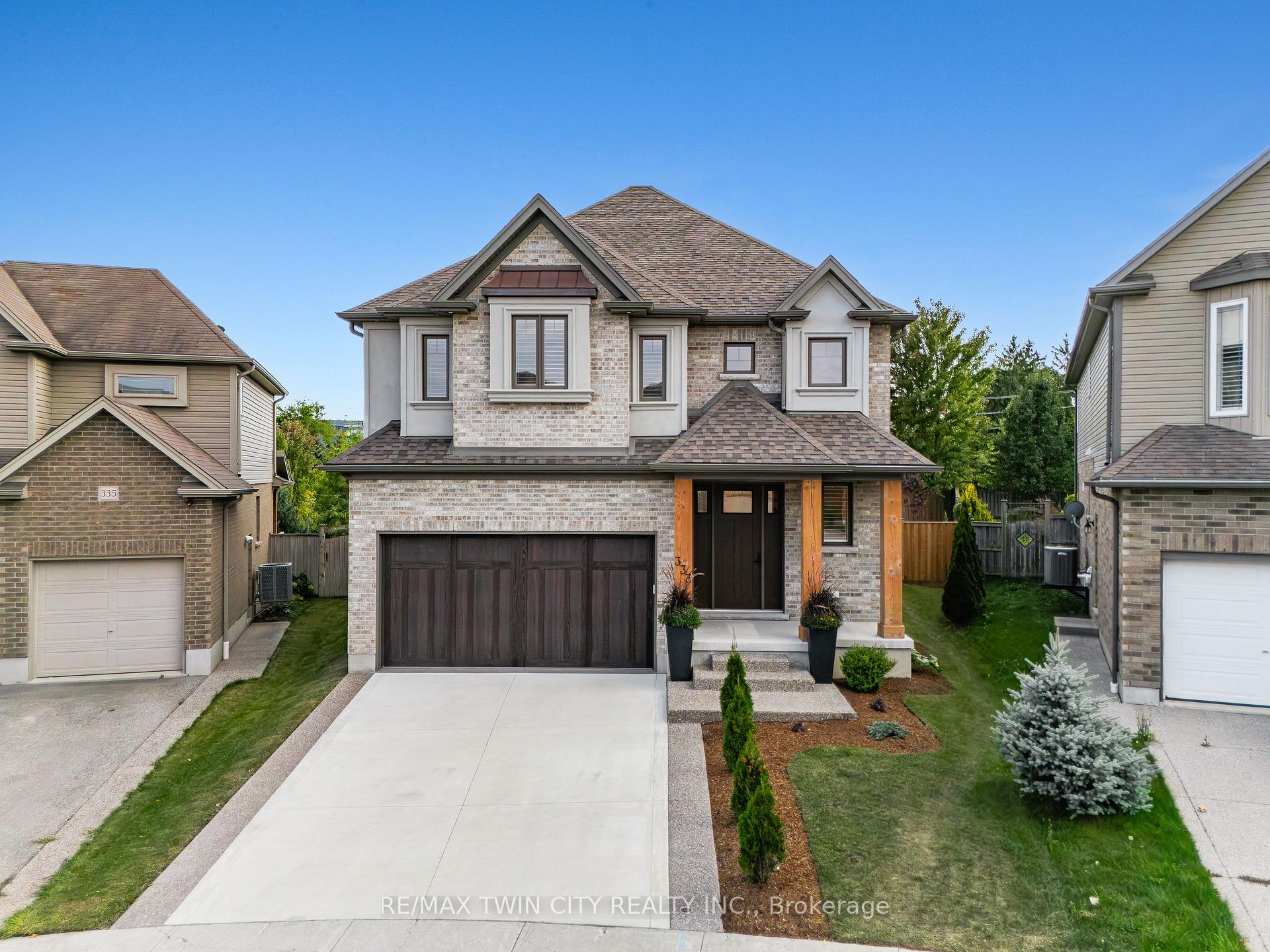 Photo 4 of 333 Westpark Crescent, Waterloo — HOMEH