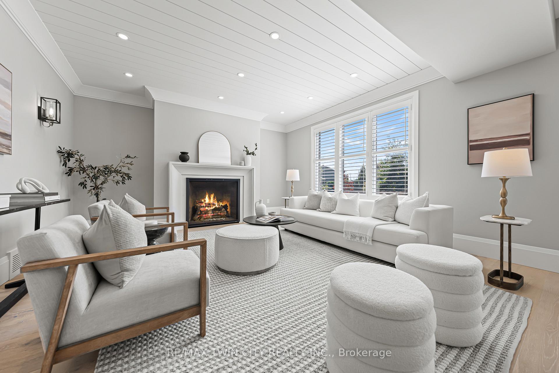 Photo 19 of 333 Westpark Crescent, Waterloo — HOMEH