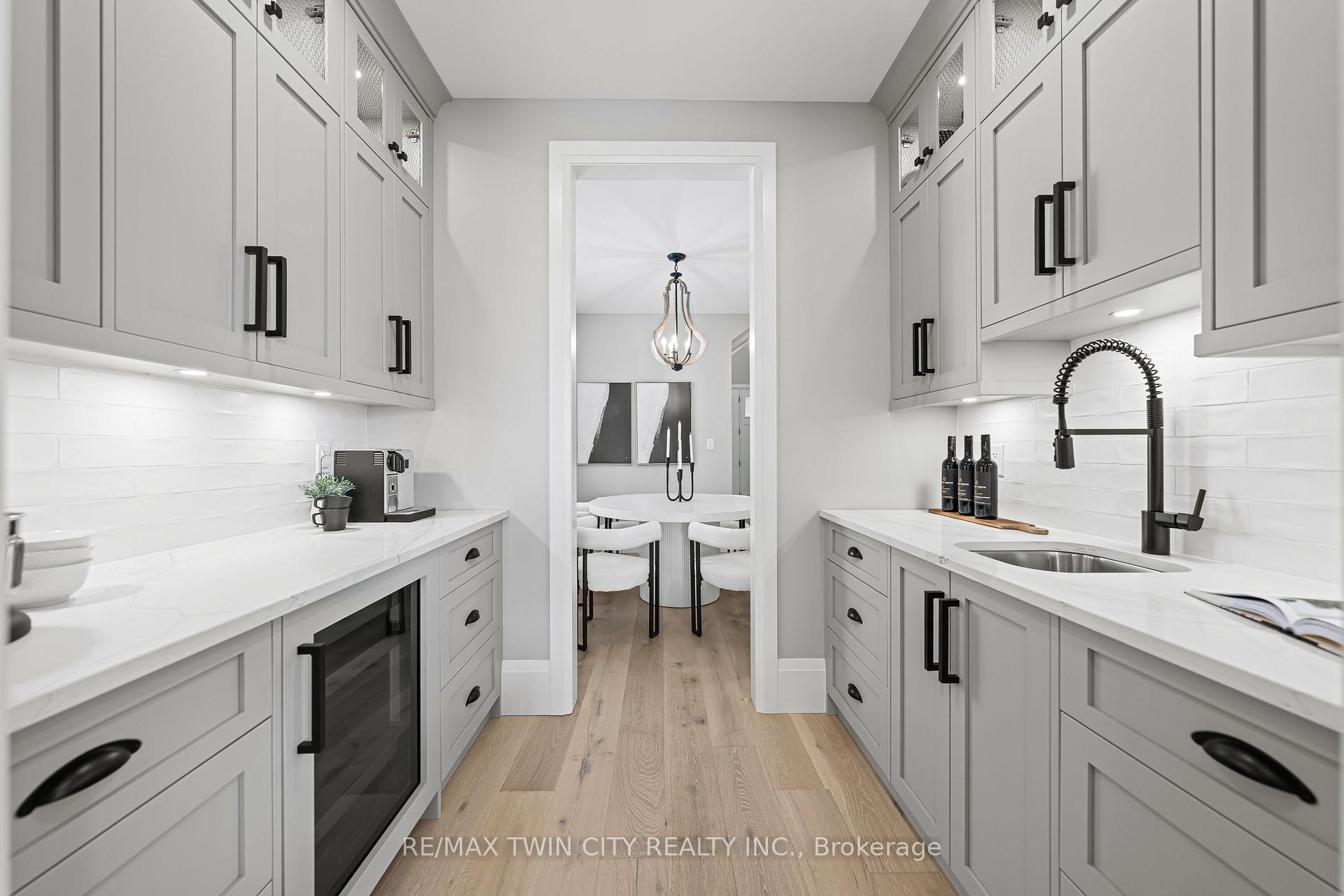 Photo 22 of 333 Westpark Crescent, Waterloo — HOMEH
