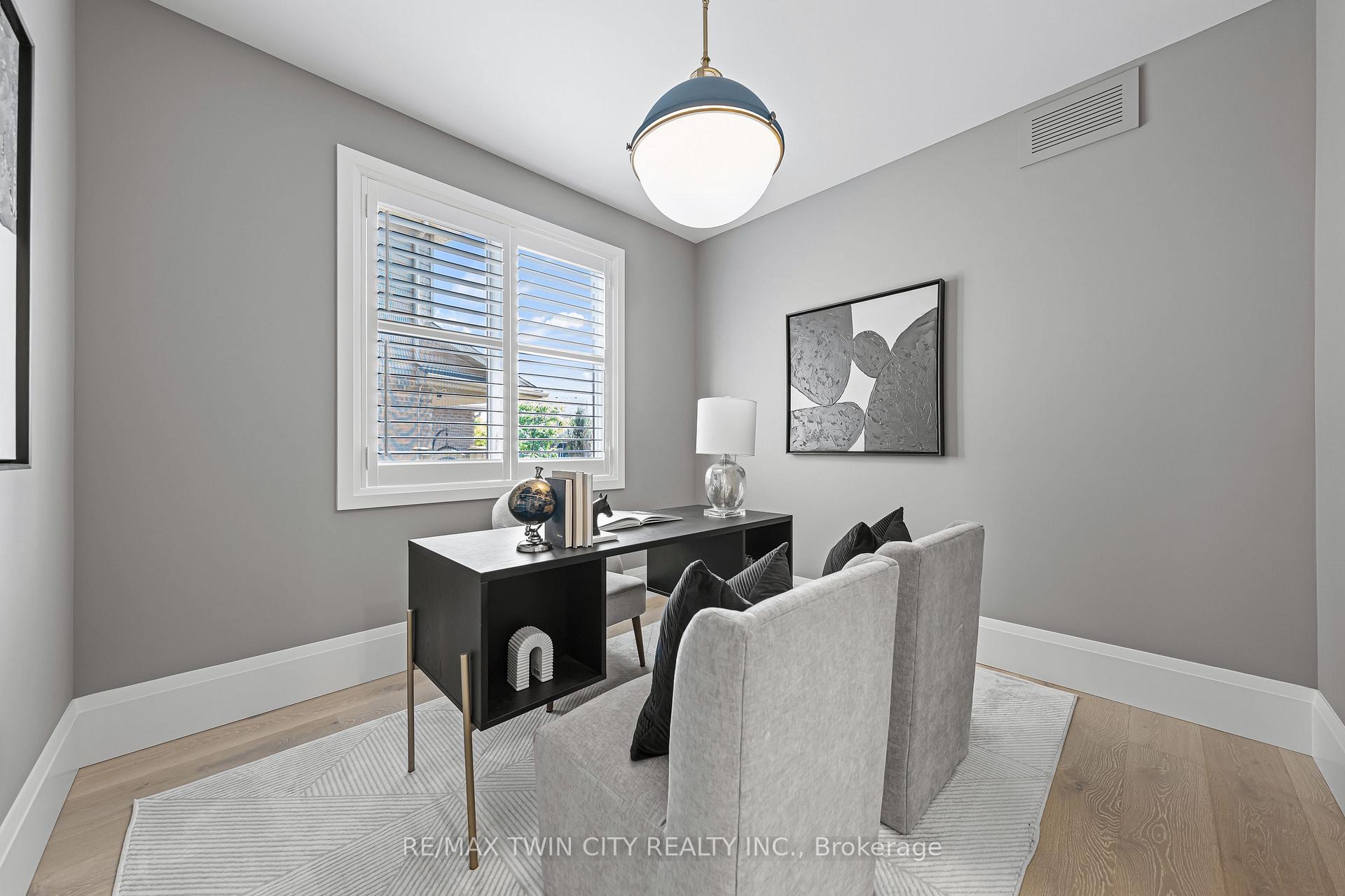 Photo 24 of 333 Westpark Crescent, Waterloo — HOMEH