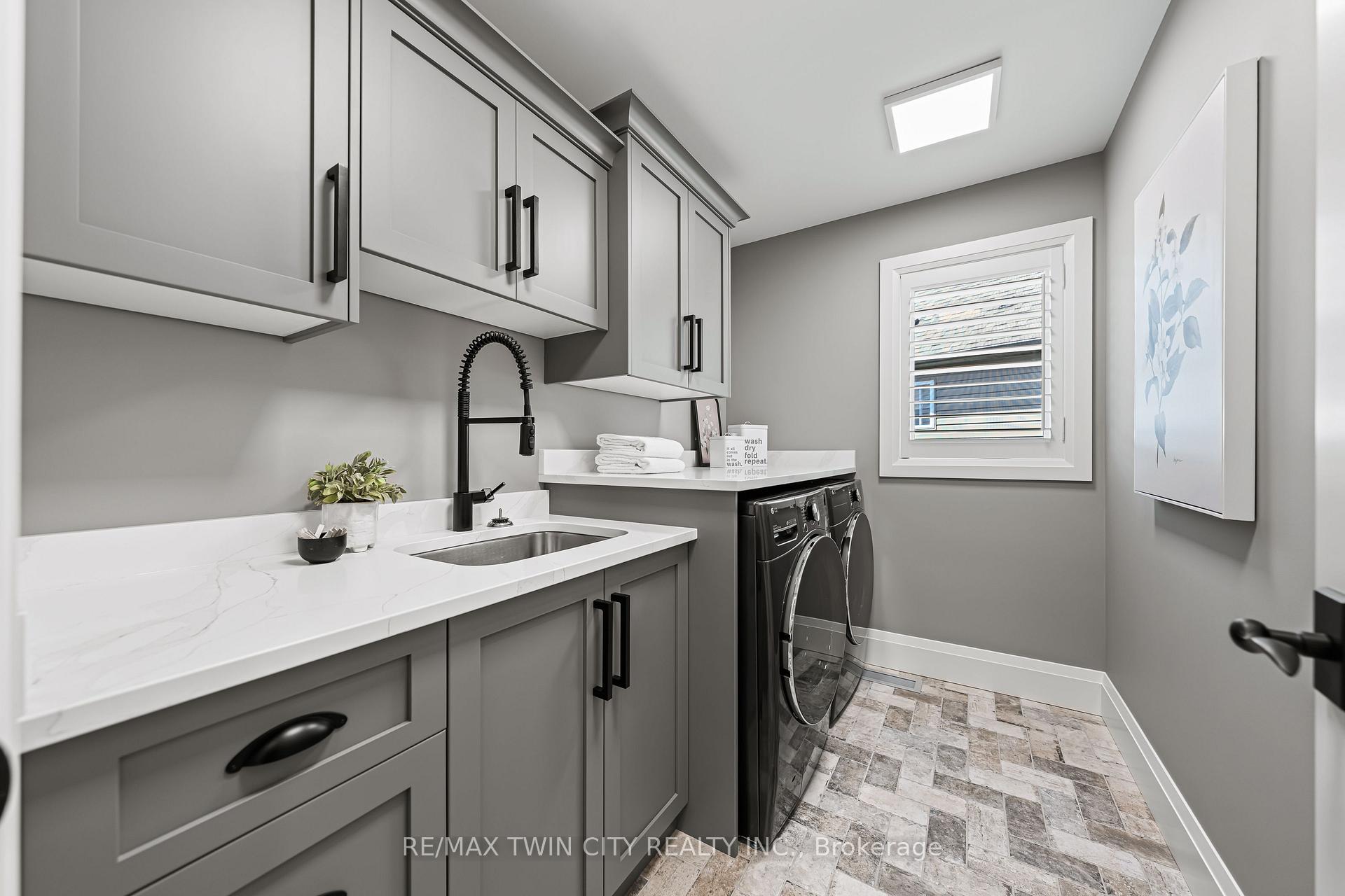 Photo 41 of 333 Westpark Crescent, Waterloo — HOMEH