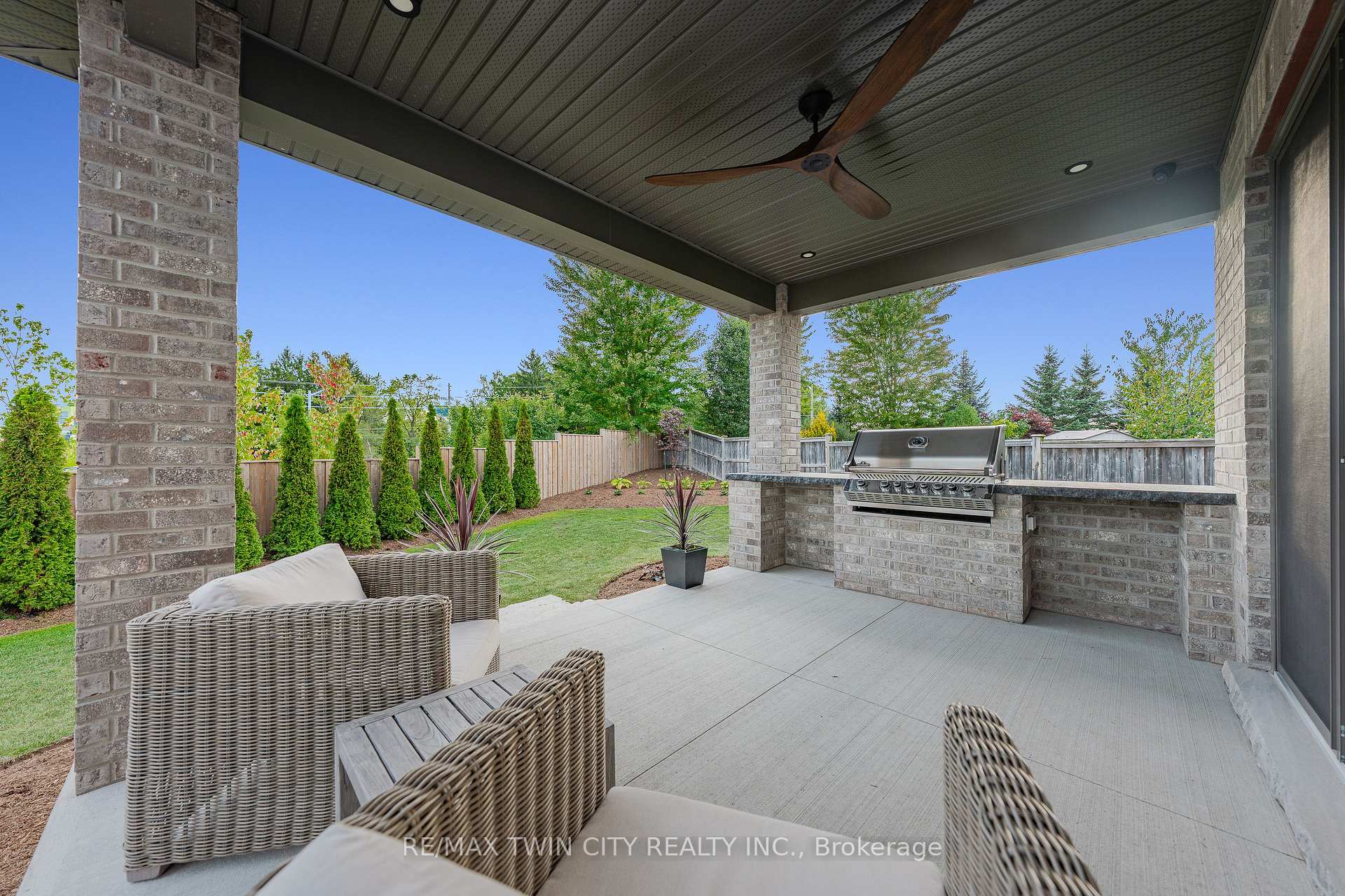 Photo 44 of 333 Westpark Crescent, Waterloo — HOMEH