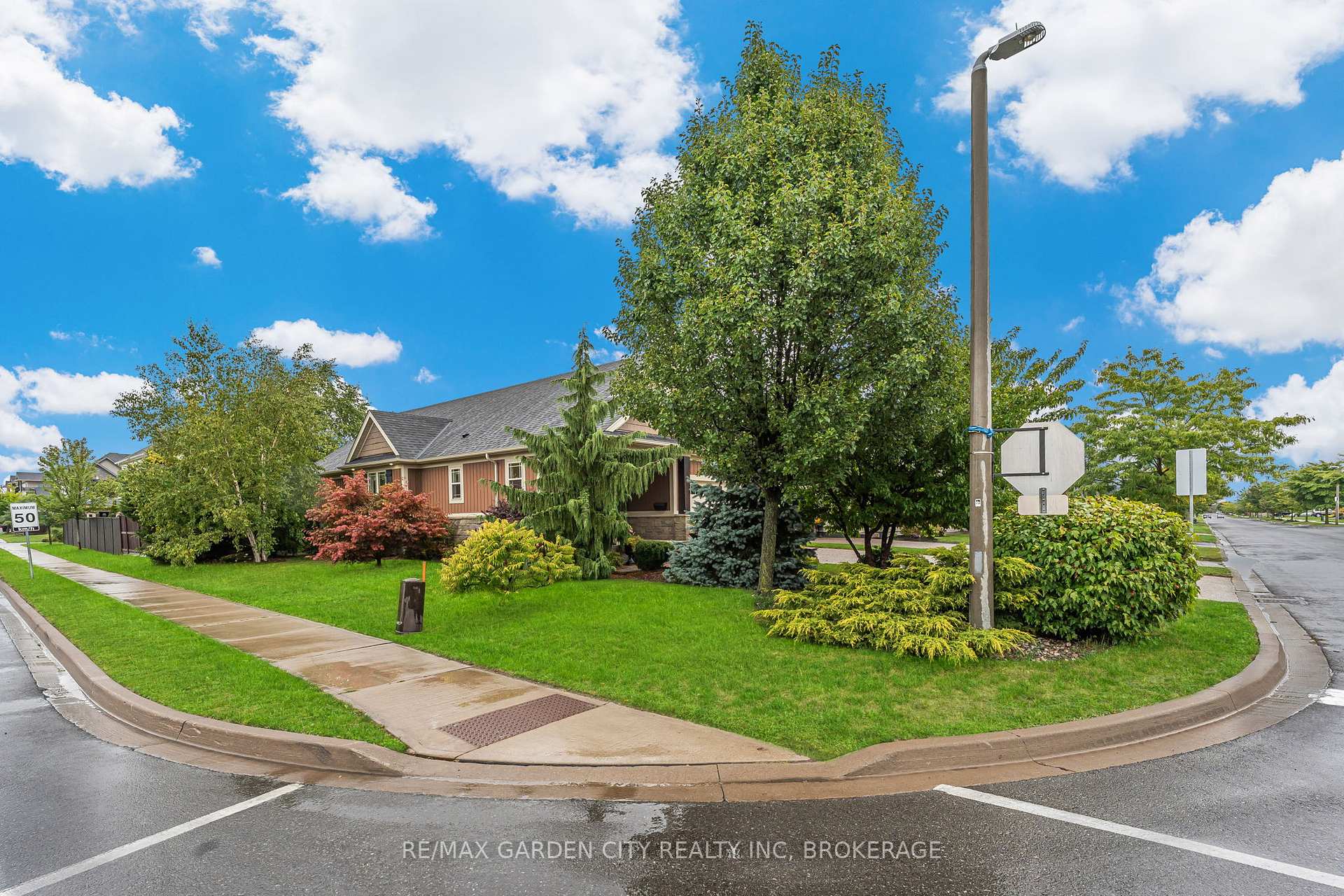 Photo 2 of 564 Gaiser Road, Welland, Coyle Creek — HOMEH