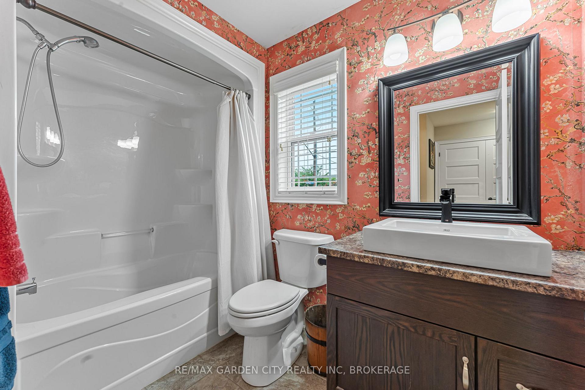 Photo 7 of 564 Gaiser Road, Welland, Coyle Creek — HOMEH