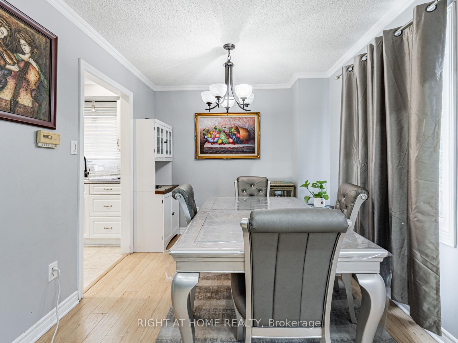 Photo 16 of 46 Marshall Crescent, Ajax, Central West — HOMEH