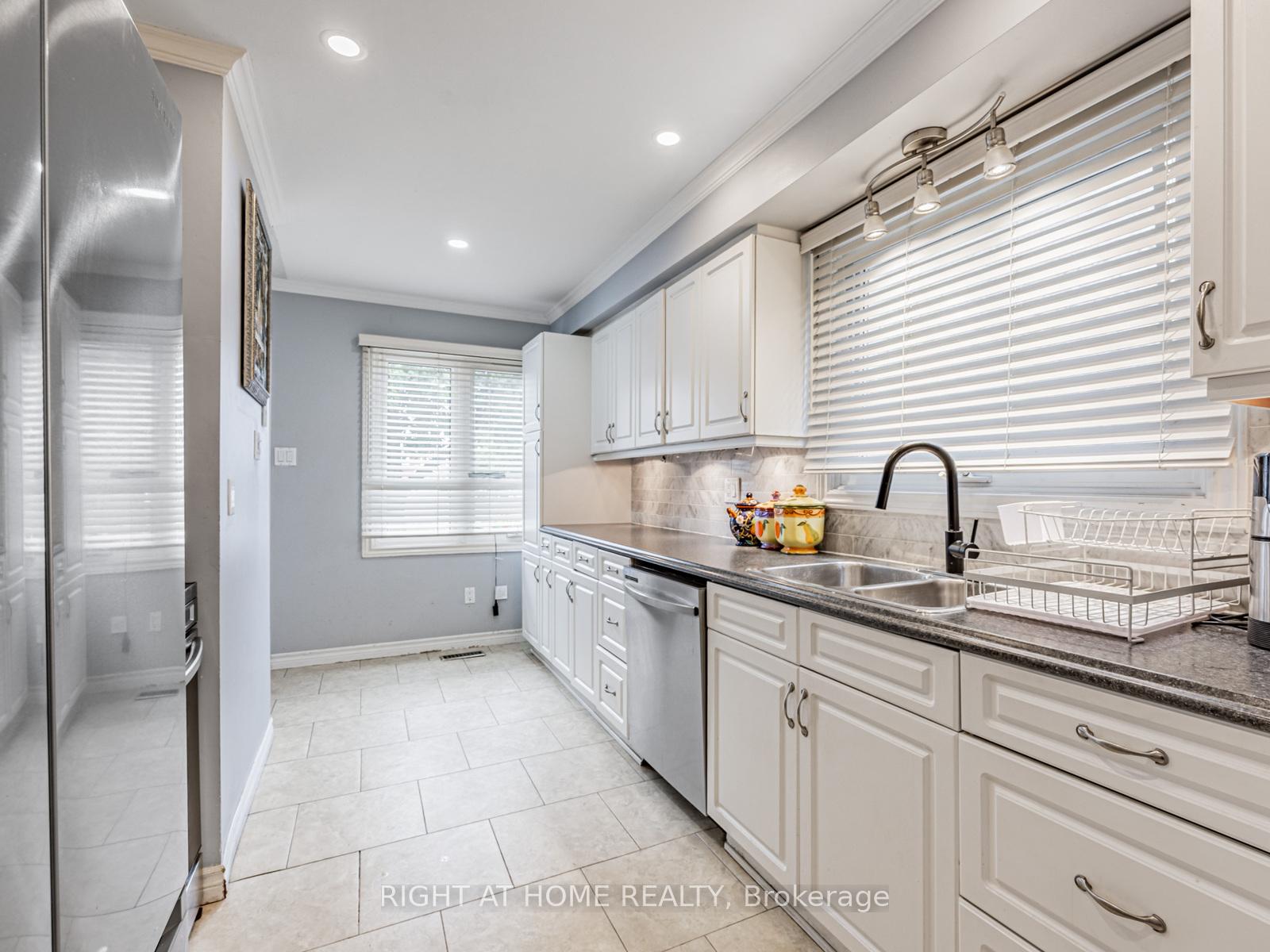 Photo 9 of 46 Marshall Crescent, Ajax, Central West — HOMEH