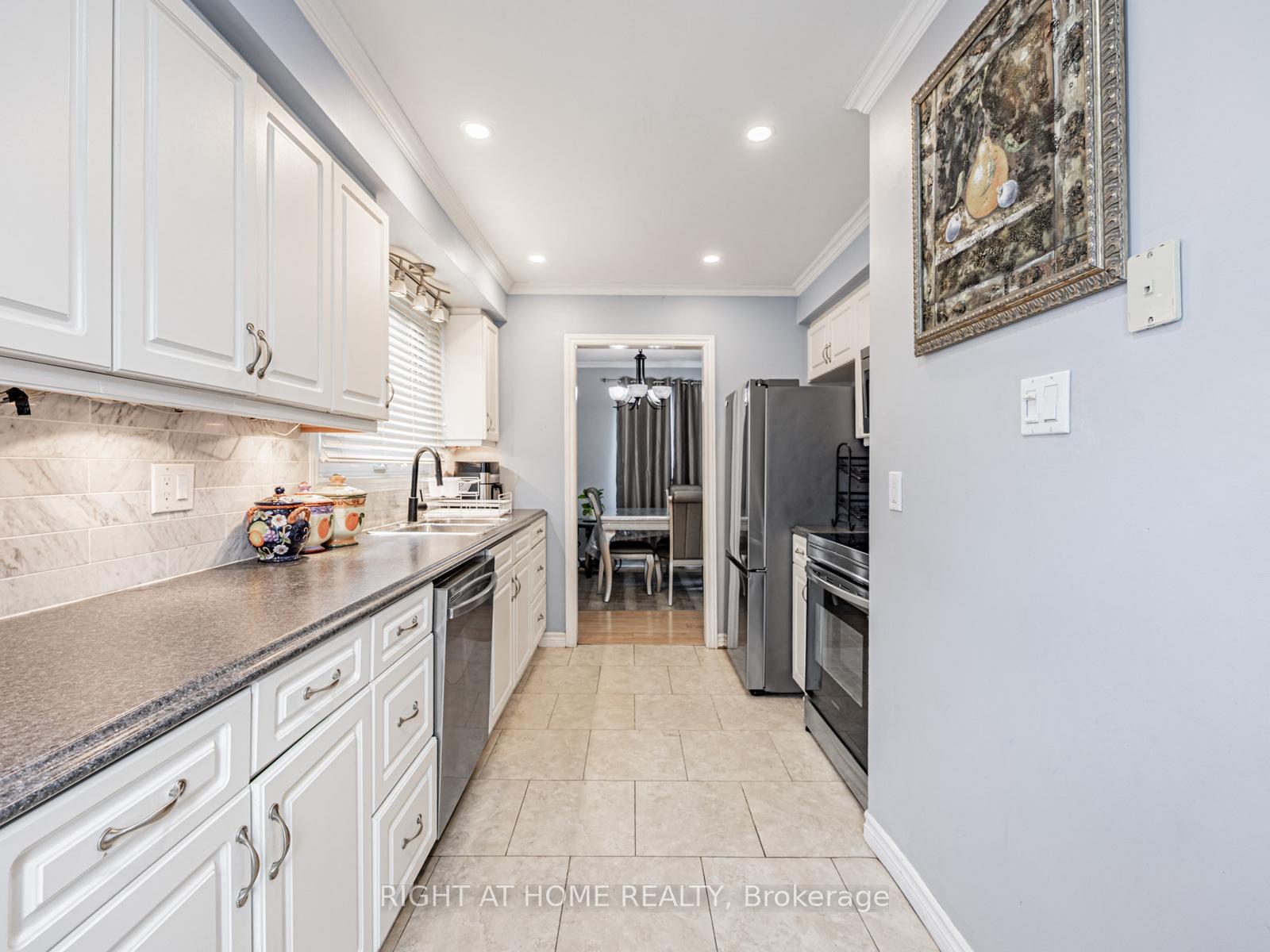 Photo 26 of 46 Marshall Crescent, Ajax, Central West — HOMEH