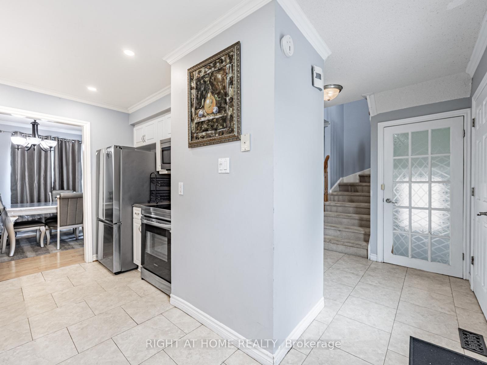 Photo 12 of 46 Marshall Crescent, Ajax, Central West — HOMEH