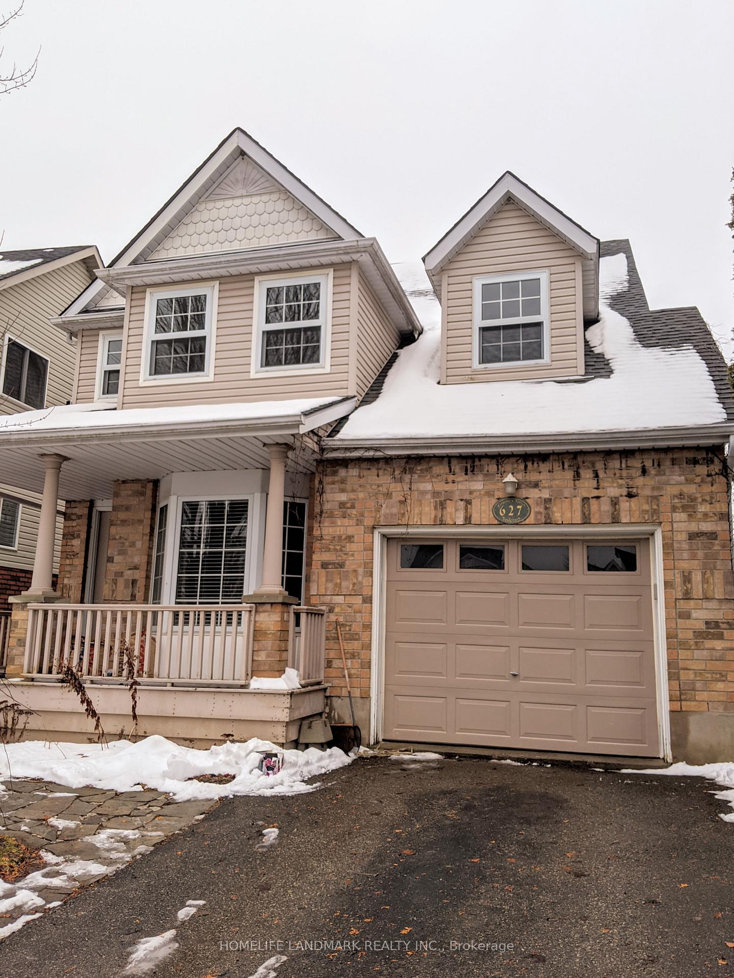 Photo 1 of 627 Columbia Forest Boulevard, Waterloo, Columbia Forest — HOMEH