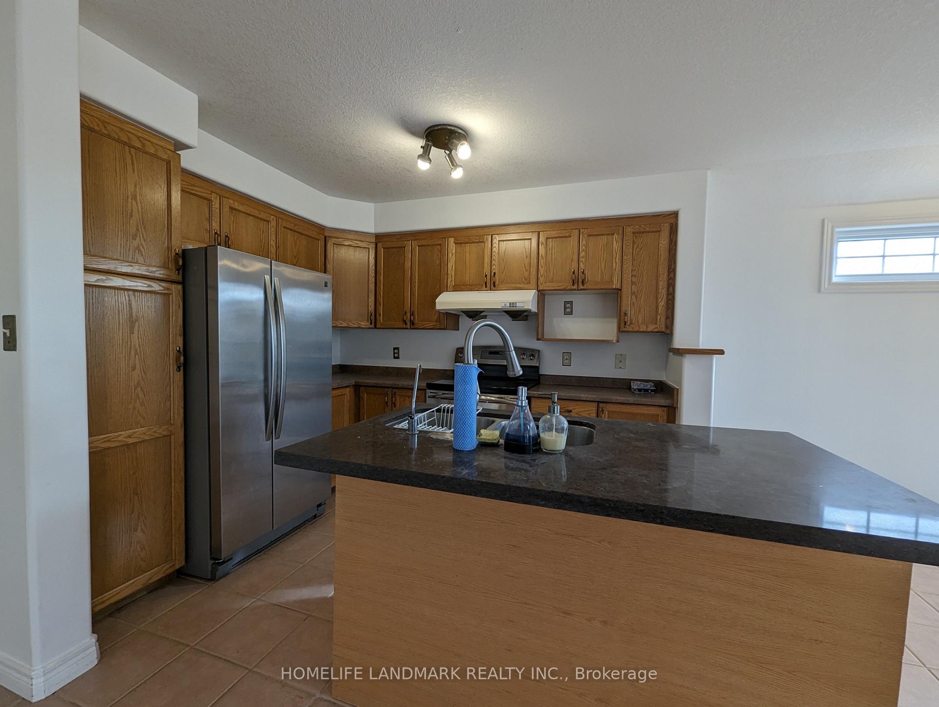 Photo 9 of 627 Columbia Forest Boulevard, Waterloo, Columbia Forest — HOMEH