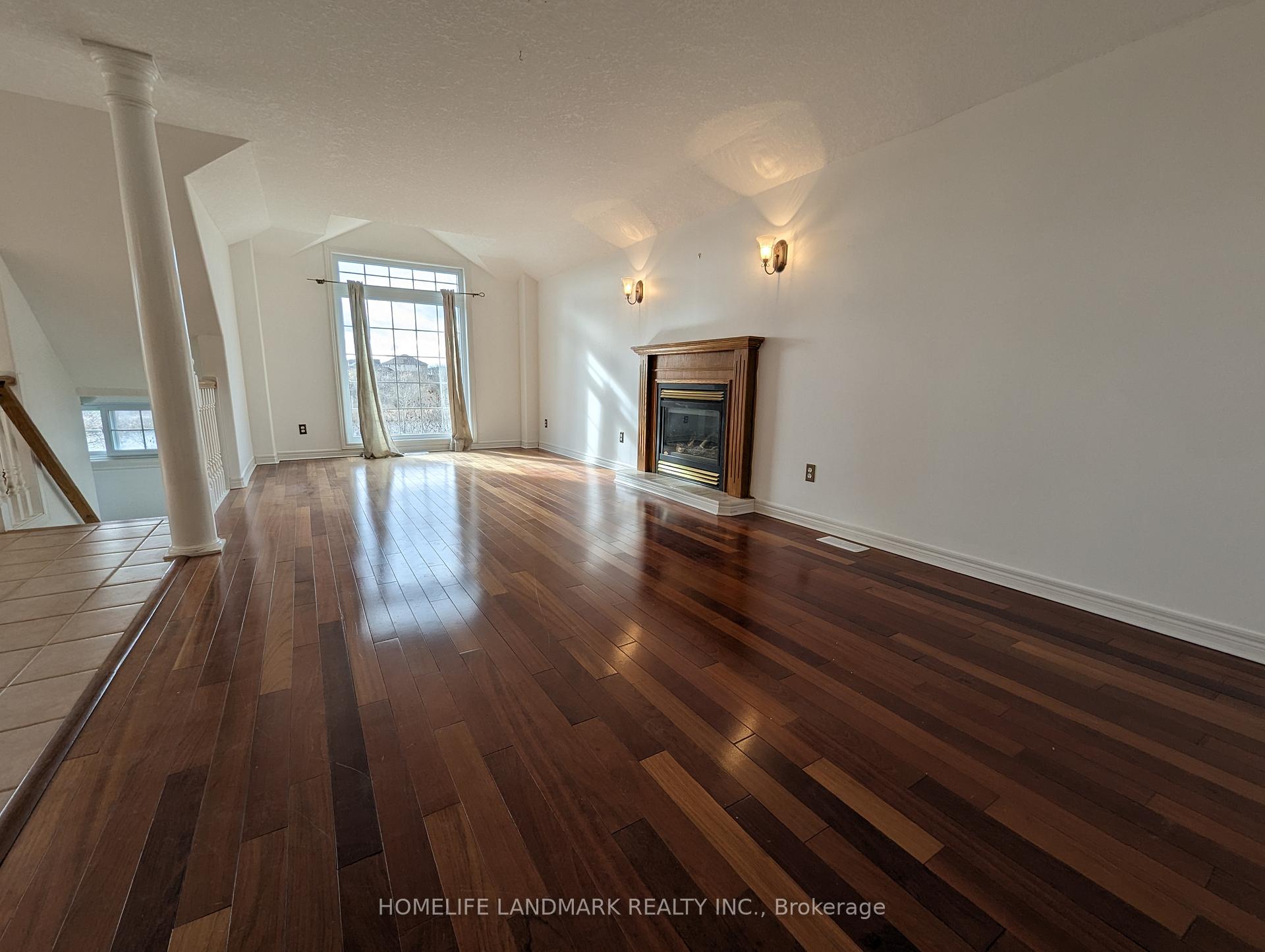 Photo 12 of 627 Columbia Forest Boulevard, Waterloo, Columbia Forest — HOMEH